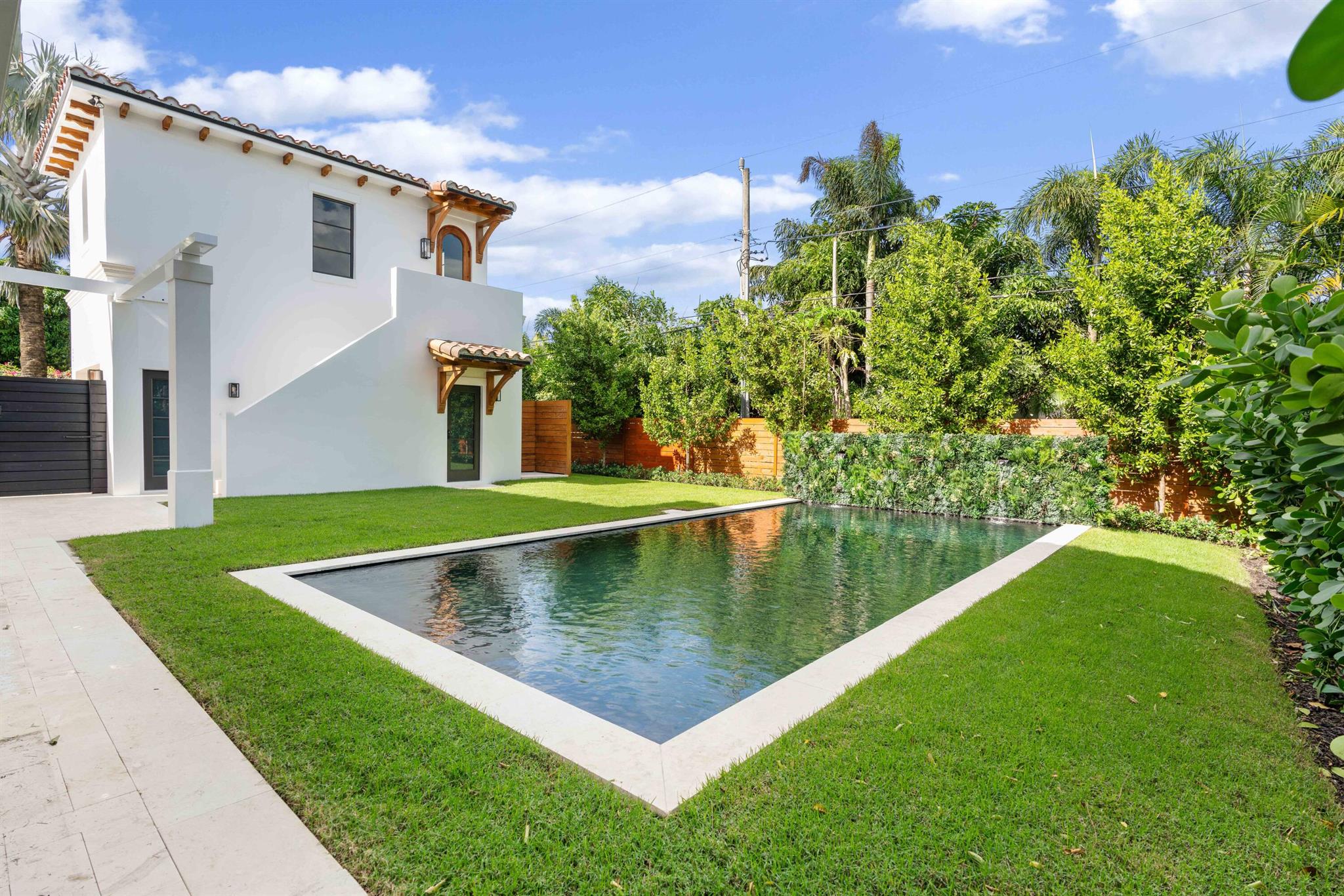 PERSHING PARK LAKE ADD - Residential