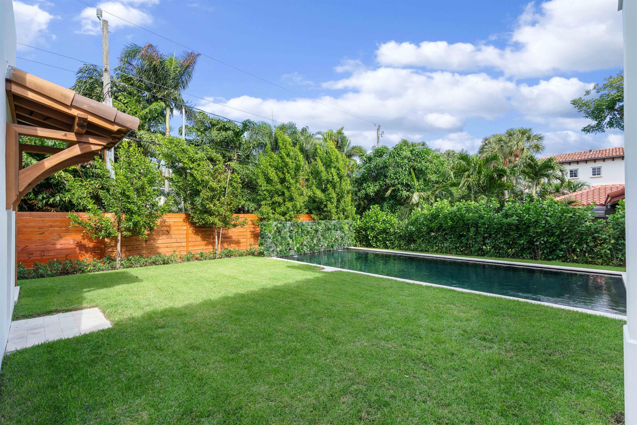 PERSHING PARK LAKE ADD - Residential