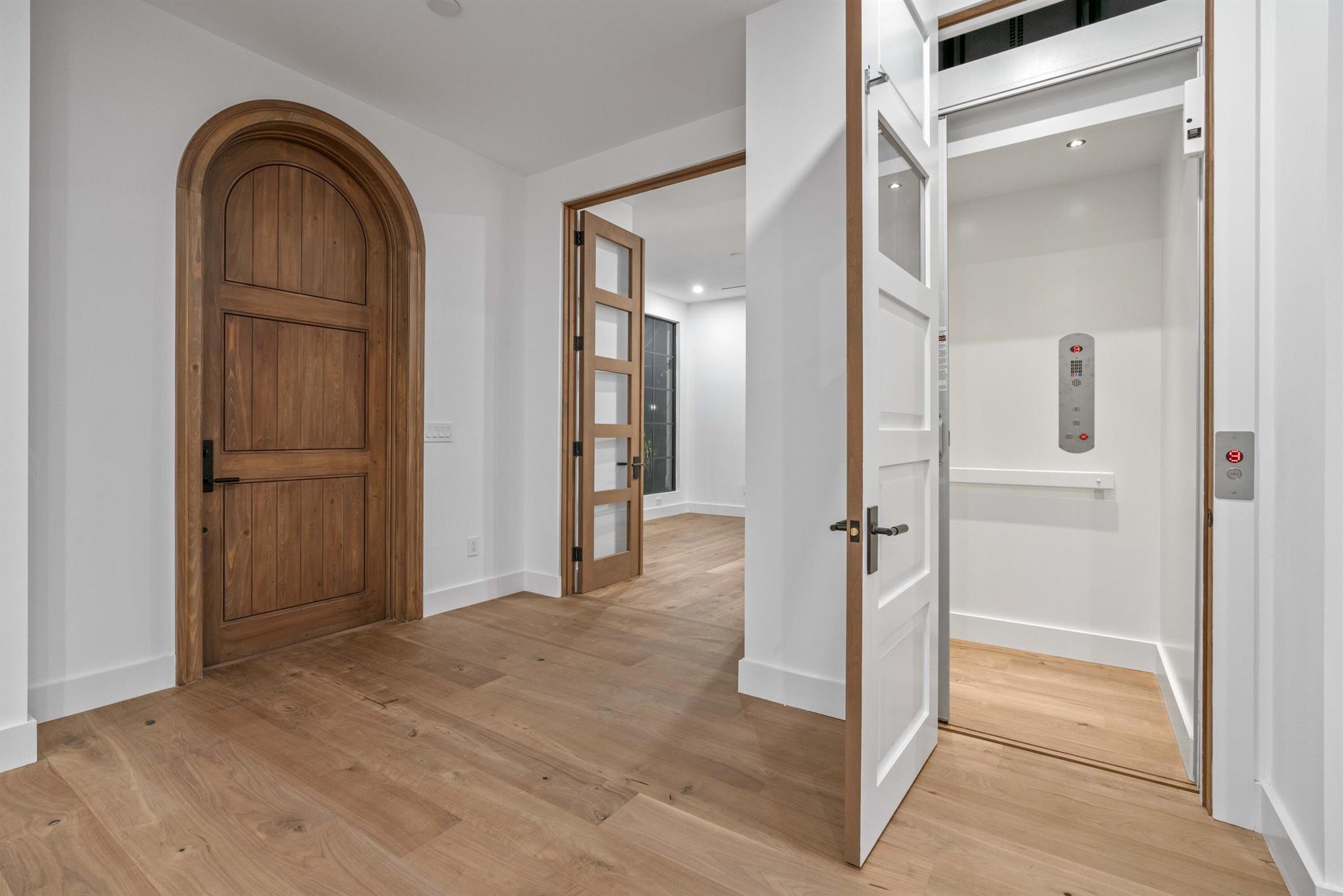 PERSHING PARK LAKE ADD - Residential