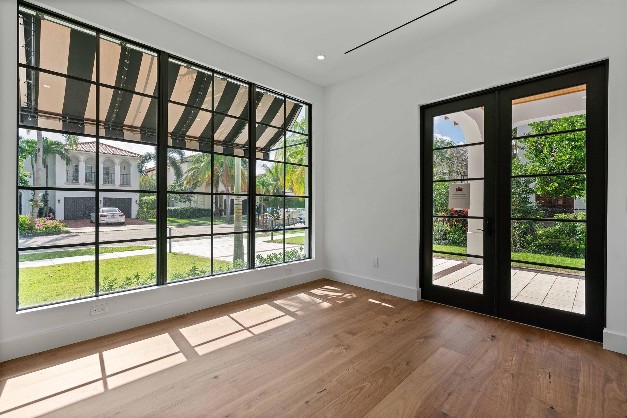 PERSHING PARK LAKE ADD - Residential