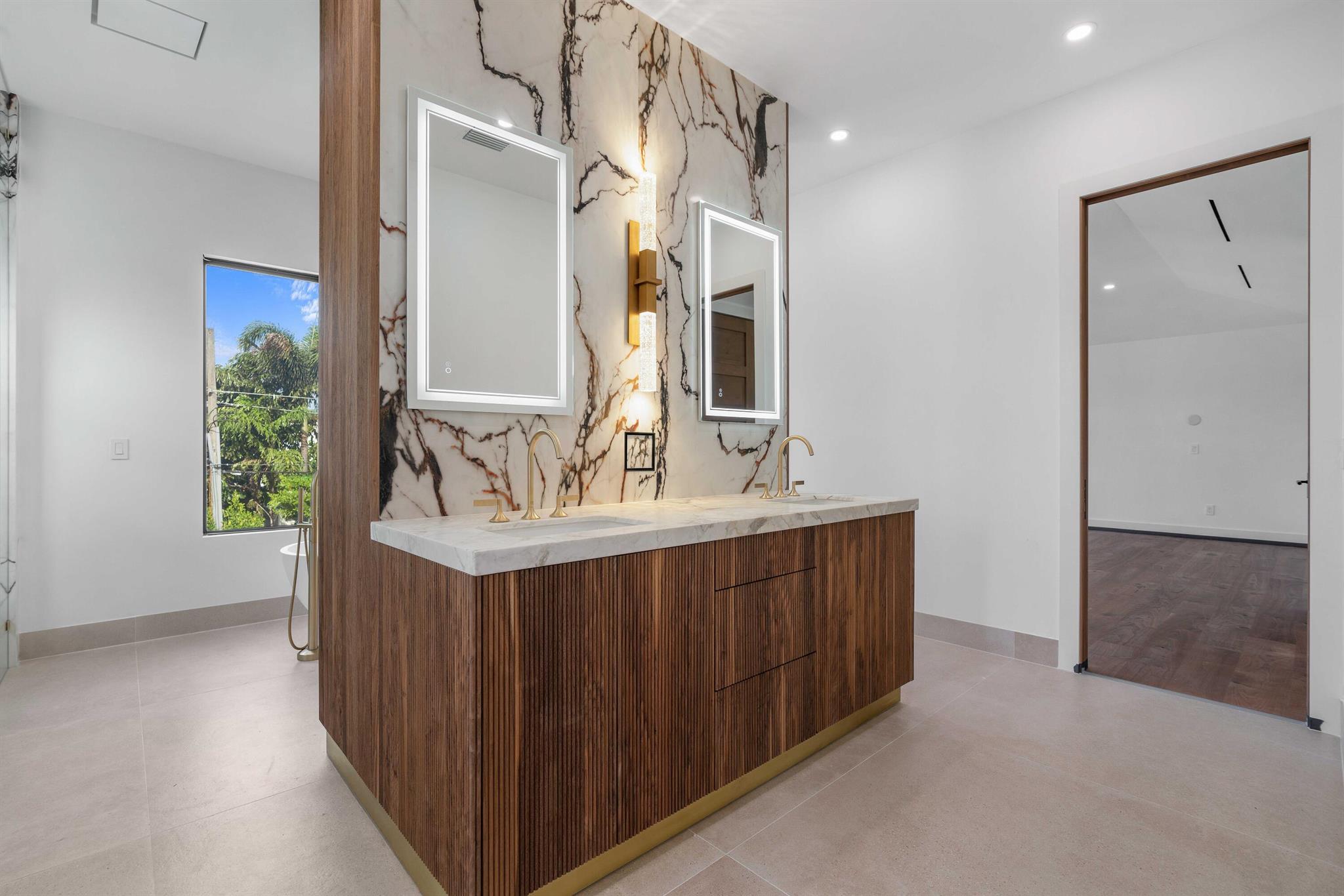 PERSHING PARK LAKE ADD - Residential