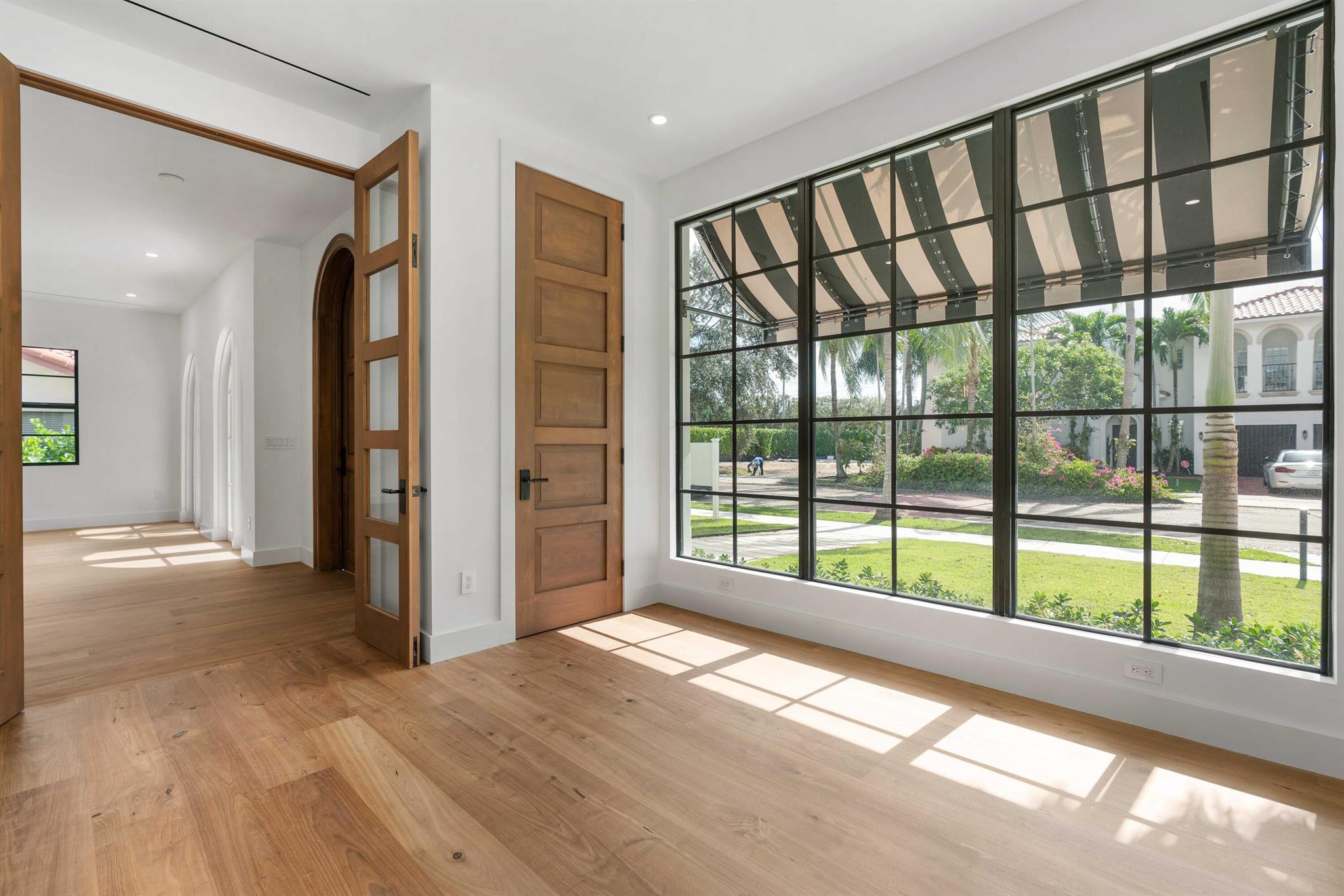 PERSHING PARK LAKE ADD - Residential