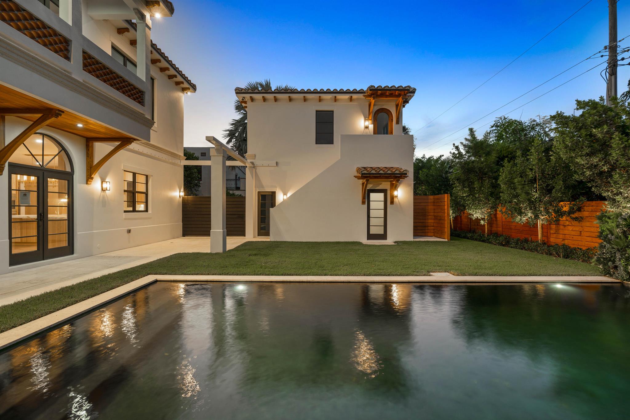 PERSHING PARK LAKE ADD - Residential