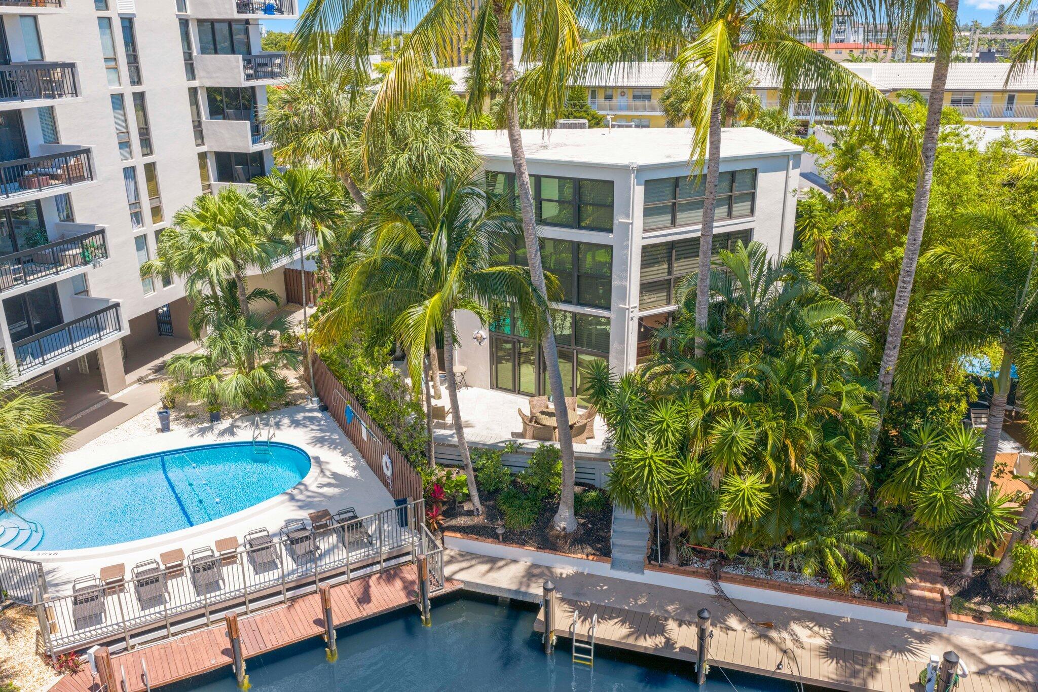 49TH STREET TOWNHOUSE TWO CONDO - Residential