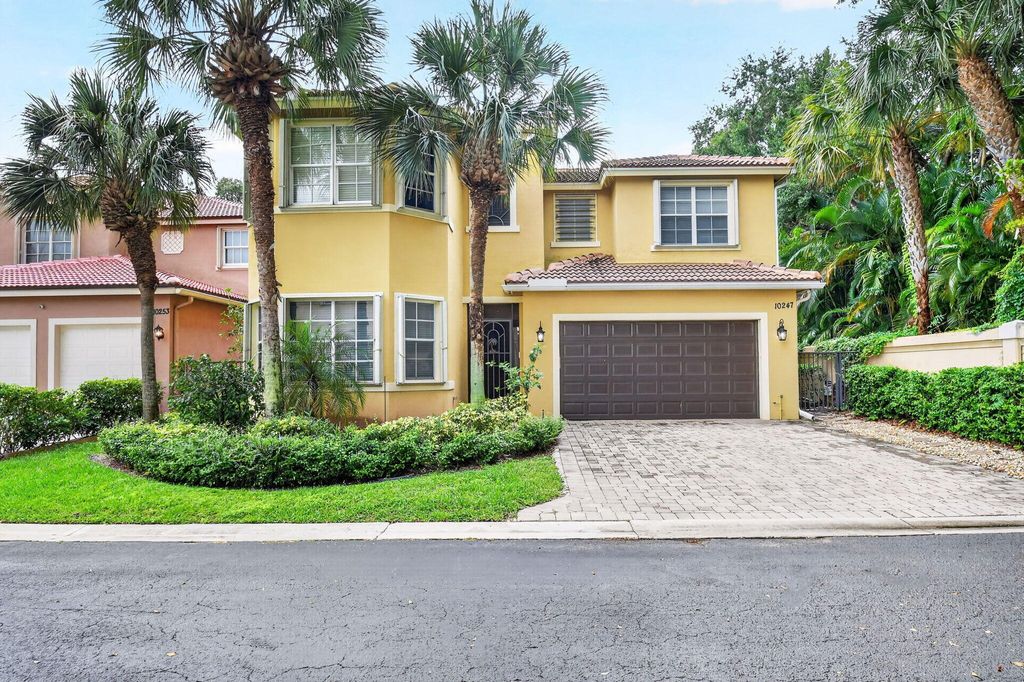 Photo of 10247 Isle Wynd Court, Boynton Beach, FL 33437 (MLS # B26030280)