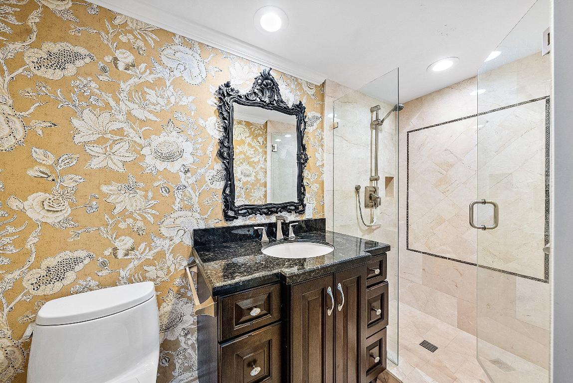 BANYAN HOUSE CONDO - Residential