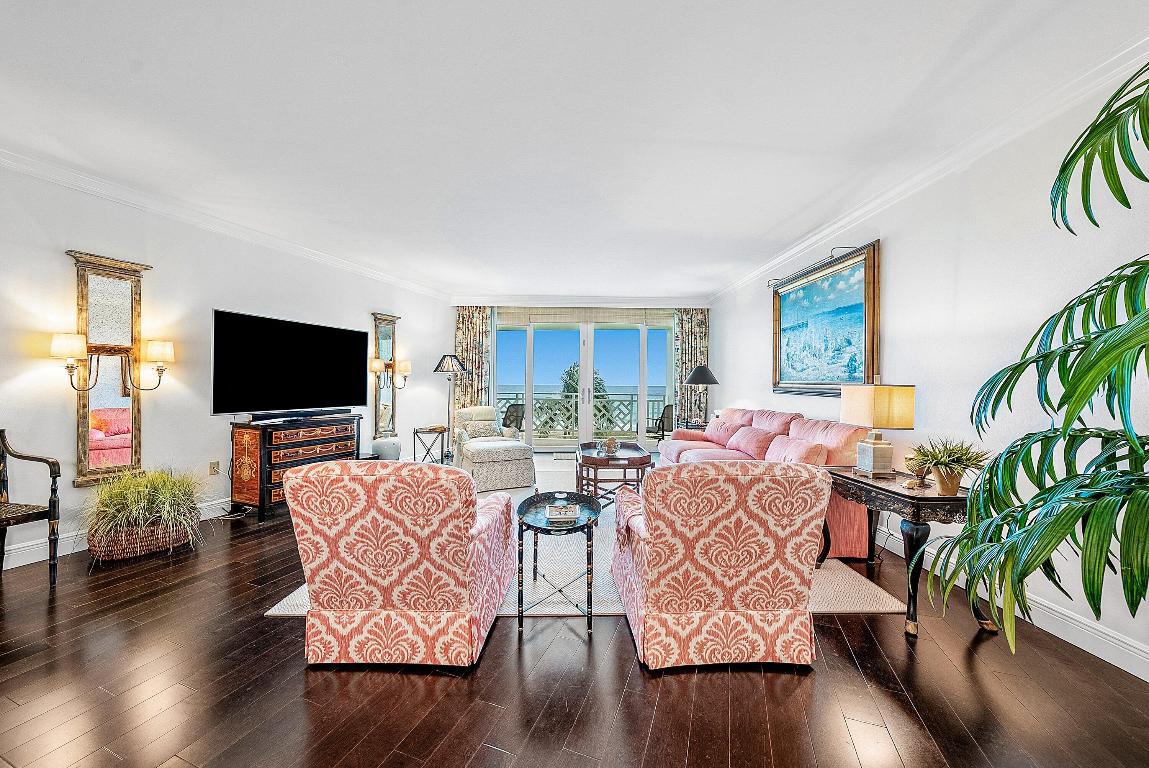 BANYAN HOUSE CONDO - Residential