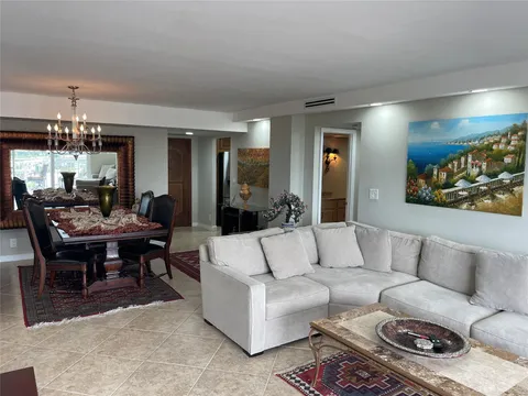 427 Golden Isles Dr Unit 14C, Hallandale Beach, FL 33009 - MLS#: F10493235
