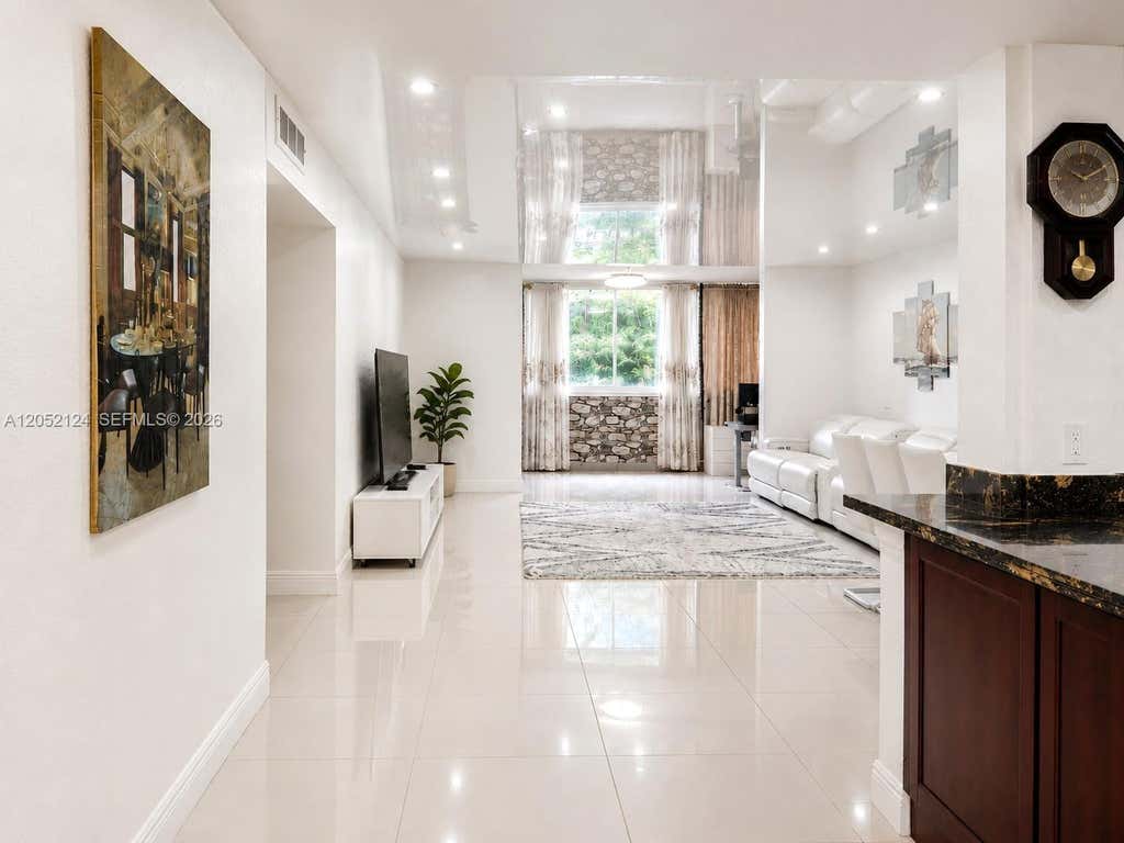 Photo of 301 NE 14th Avenue #207, Hallandale Beach, FL 33009 (MLS # A12052124)