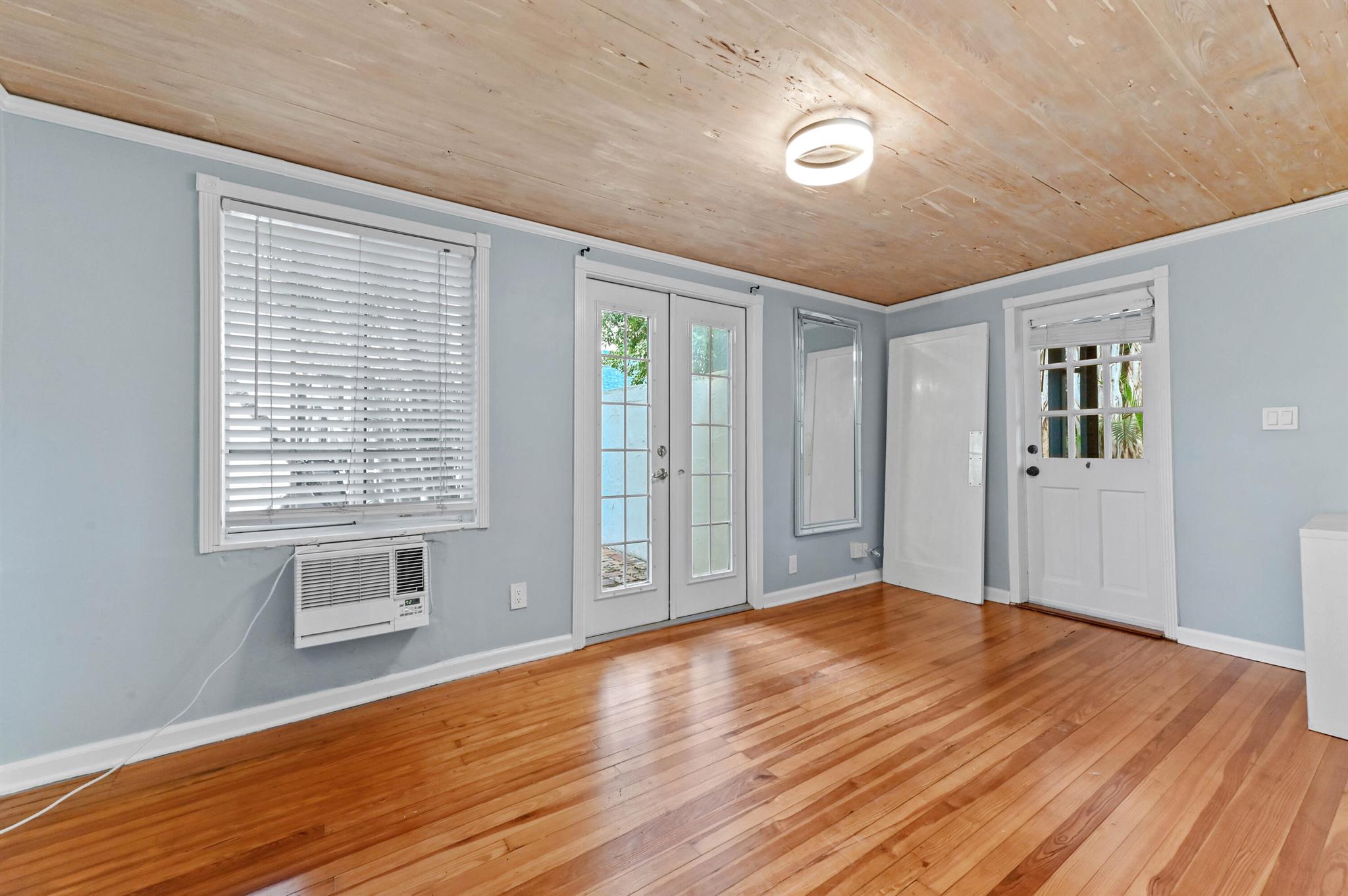 NORTH PALM BEACH - Residential Lease