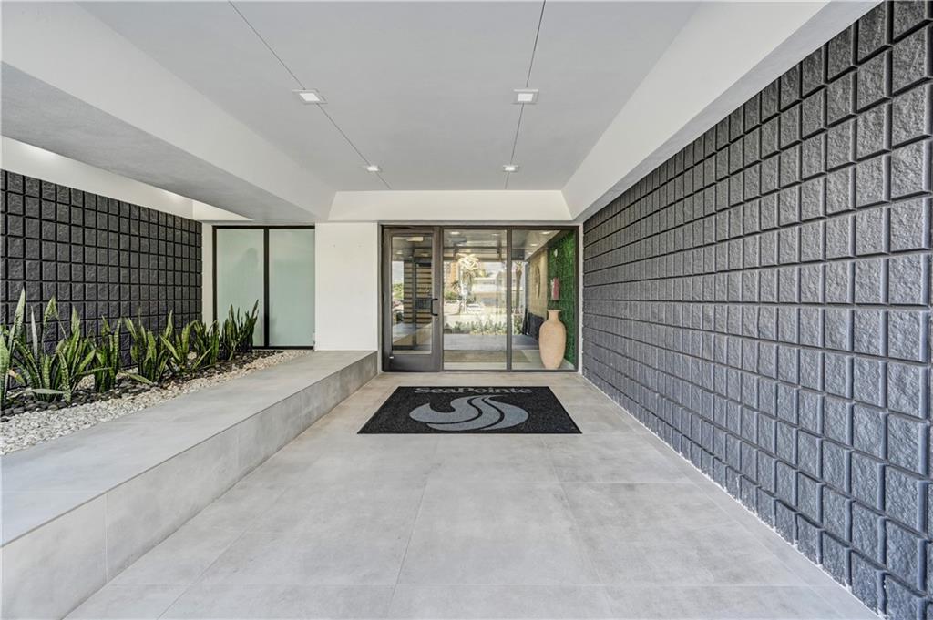 SEAPOINTE OF POMPANO - Residential