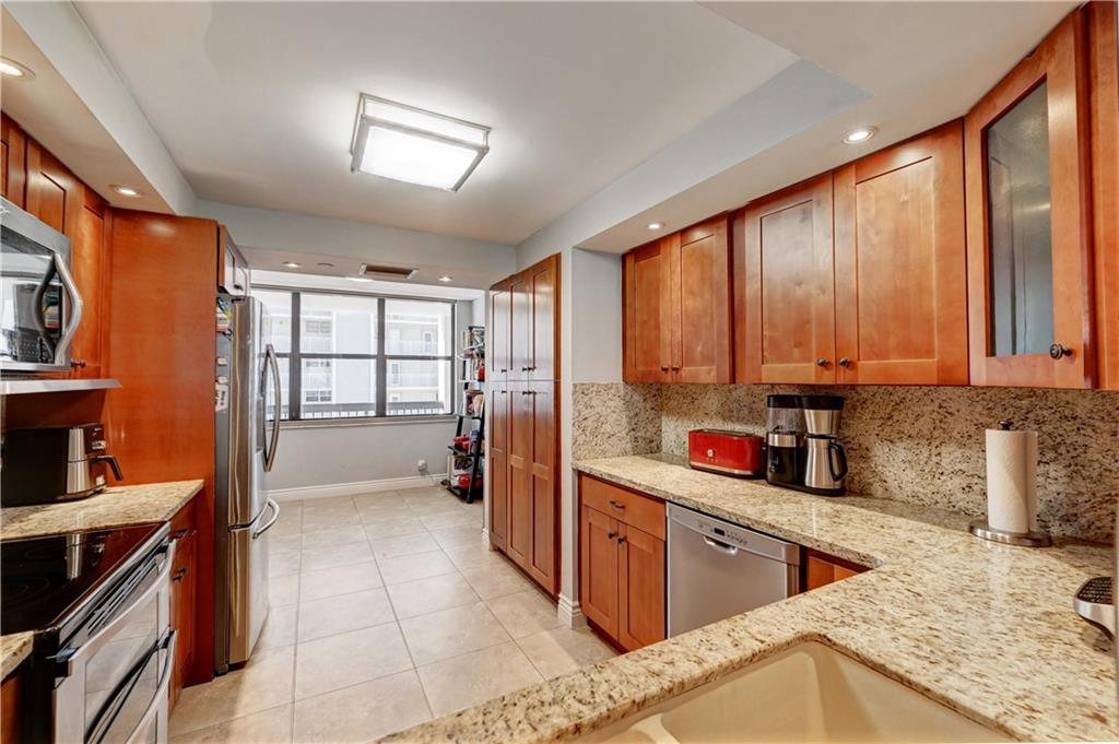 SEAPOINTE OF POMPANO - Residential