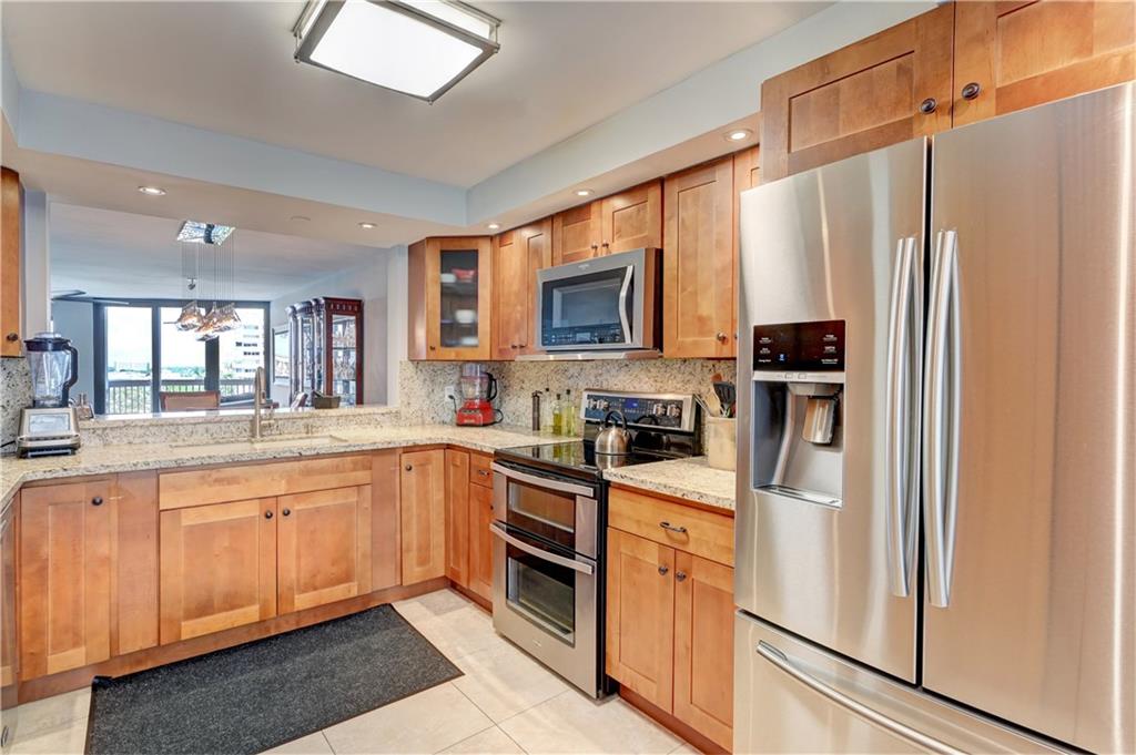 SEAPOINTE OF POMPANO - Residential