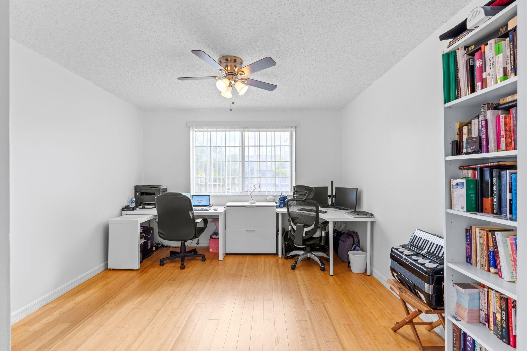 GRAND VIEW AT CRESTWOOD CONDO - Residential