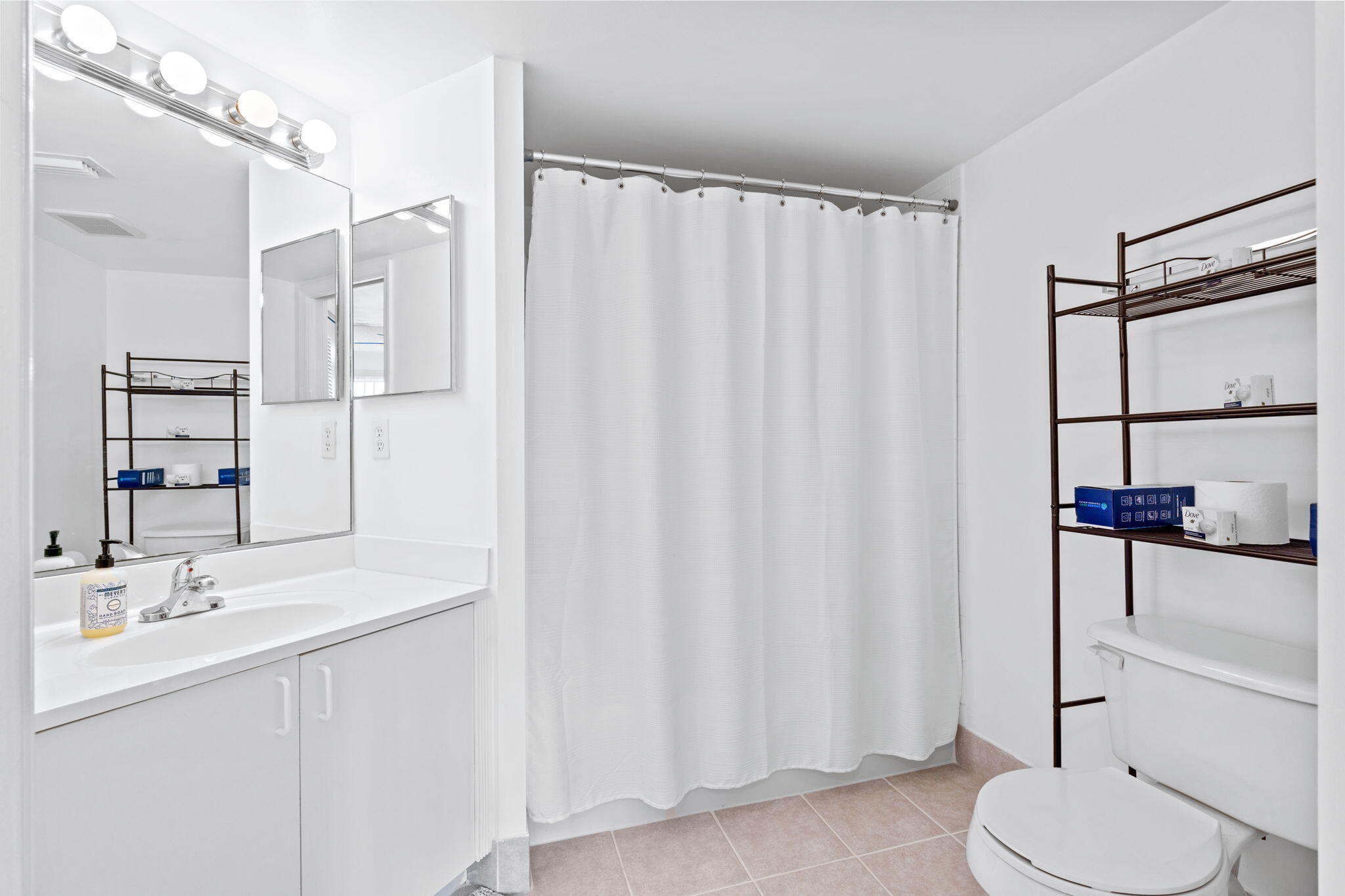 GRAND VIEW AT CRESTWOOD CONDO - Residential