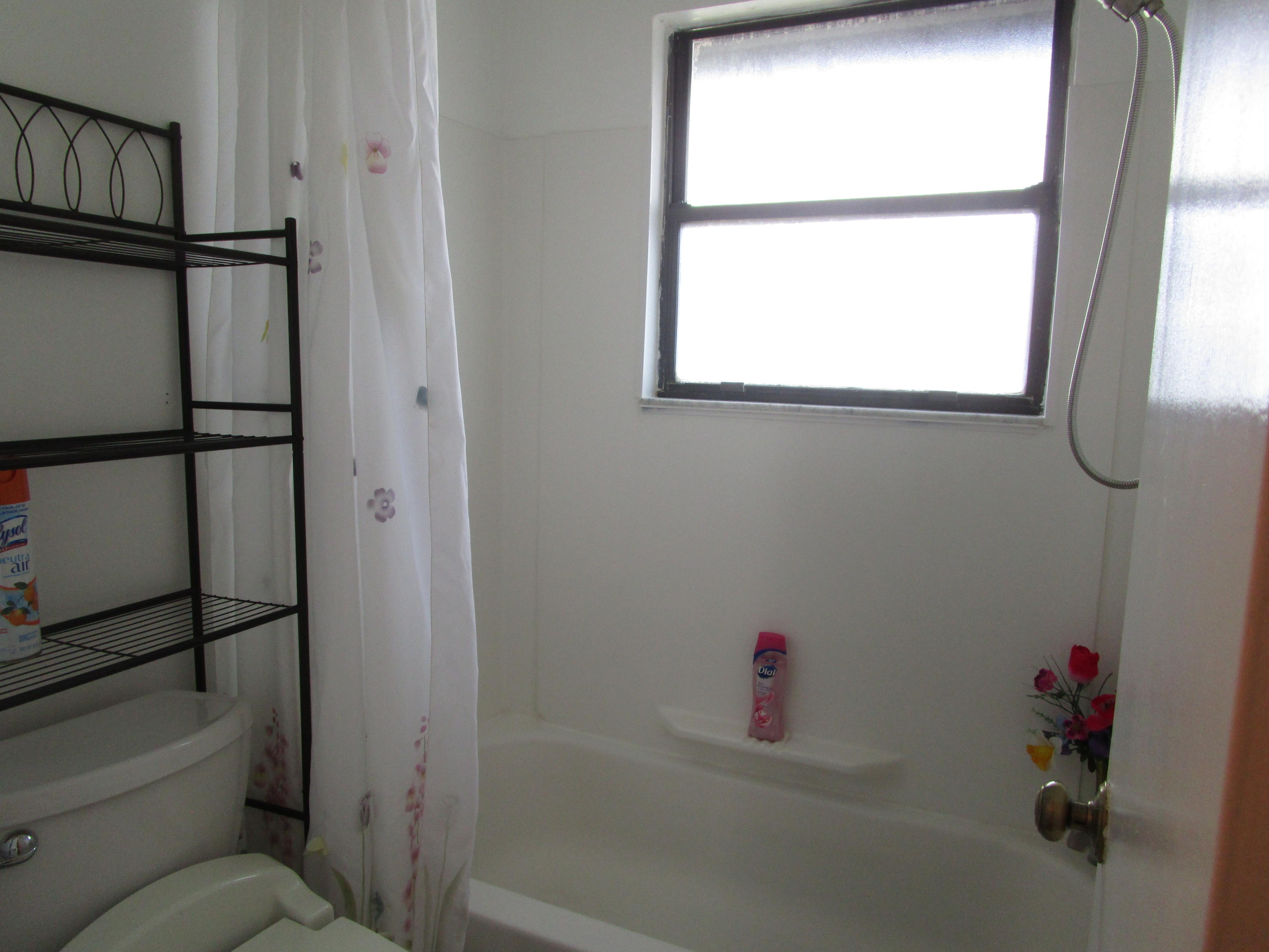 STRATHMORE GATE I UNIT ONE - Residential