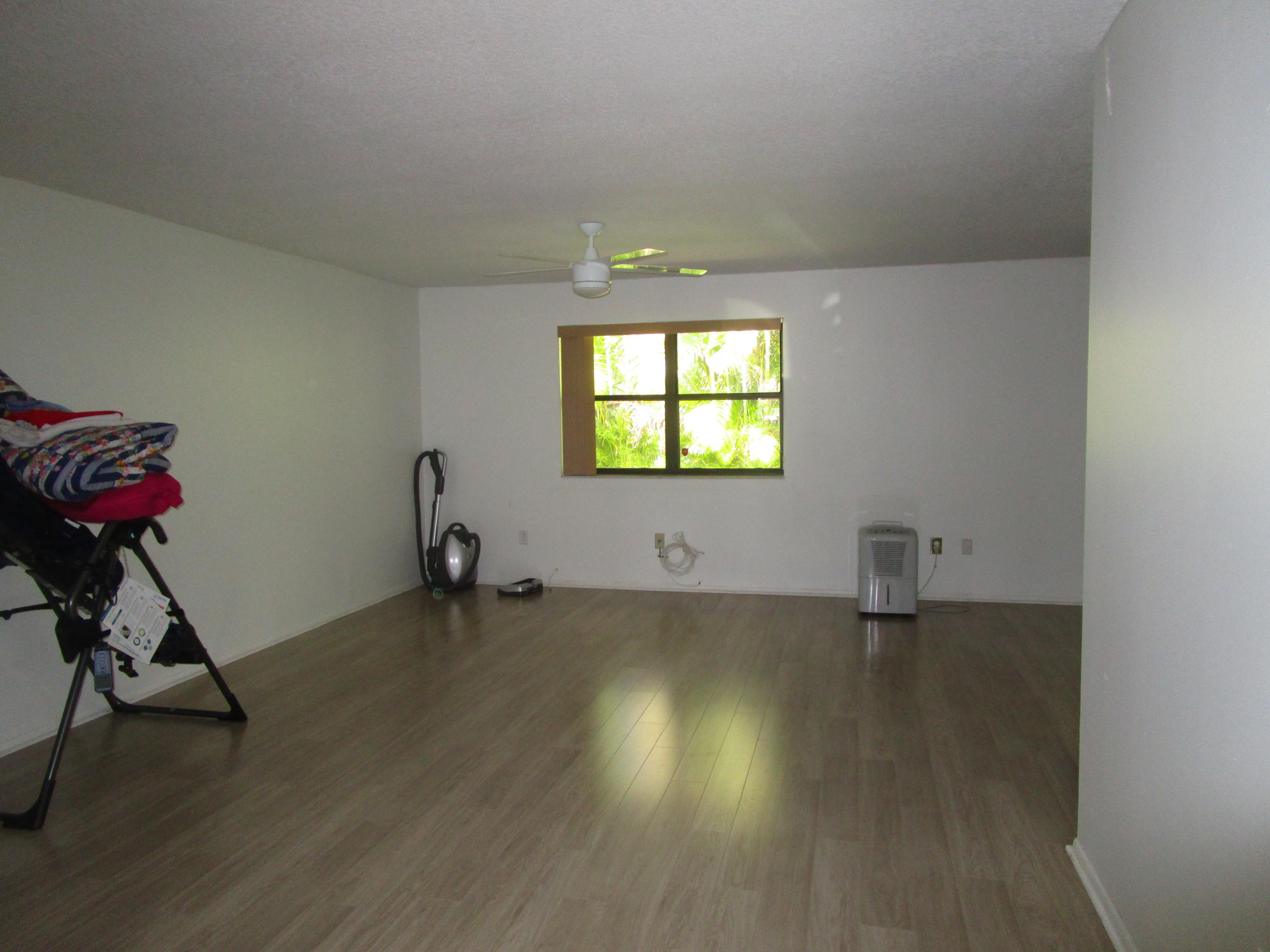 STRATHMORE GATE I UNIT ONE - Residential