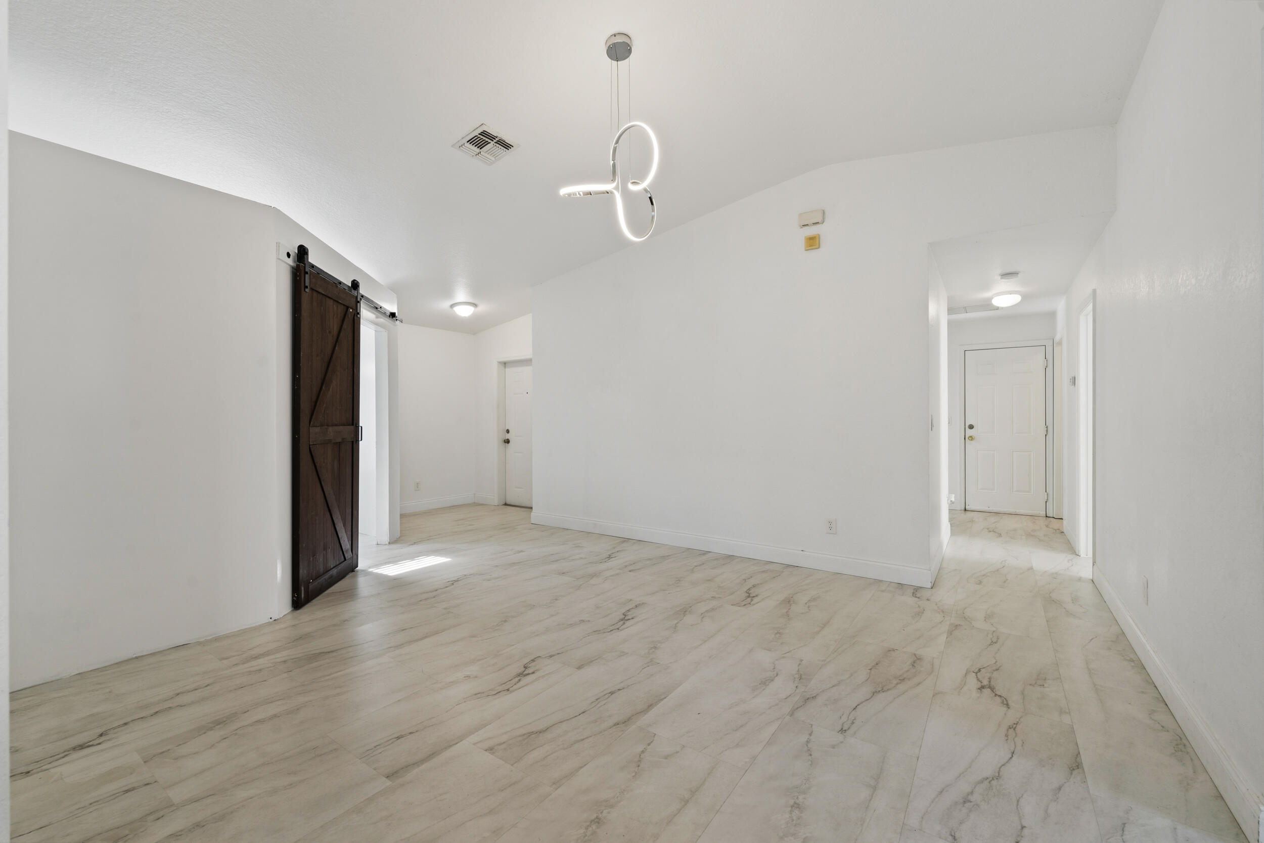FIRST REPLAT OF PORTOFINO ISLES - Residential