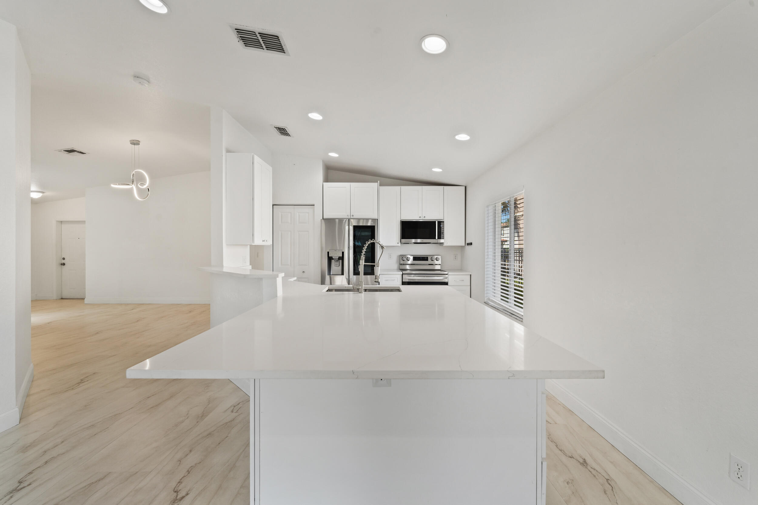 FIRST REPLAT OF PORTOFINO ISLES - Residential
