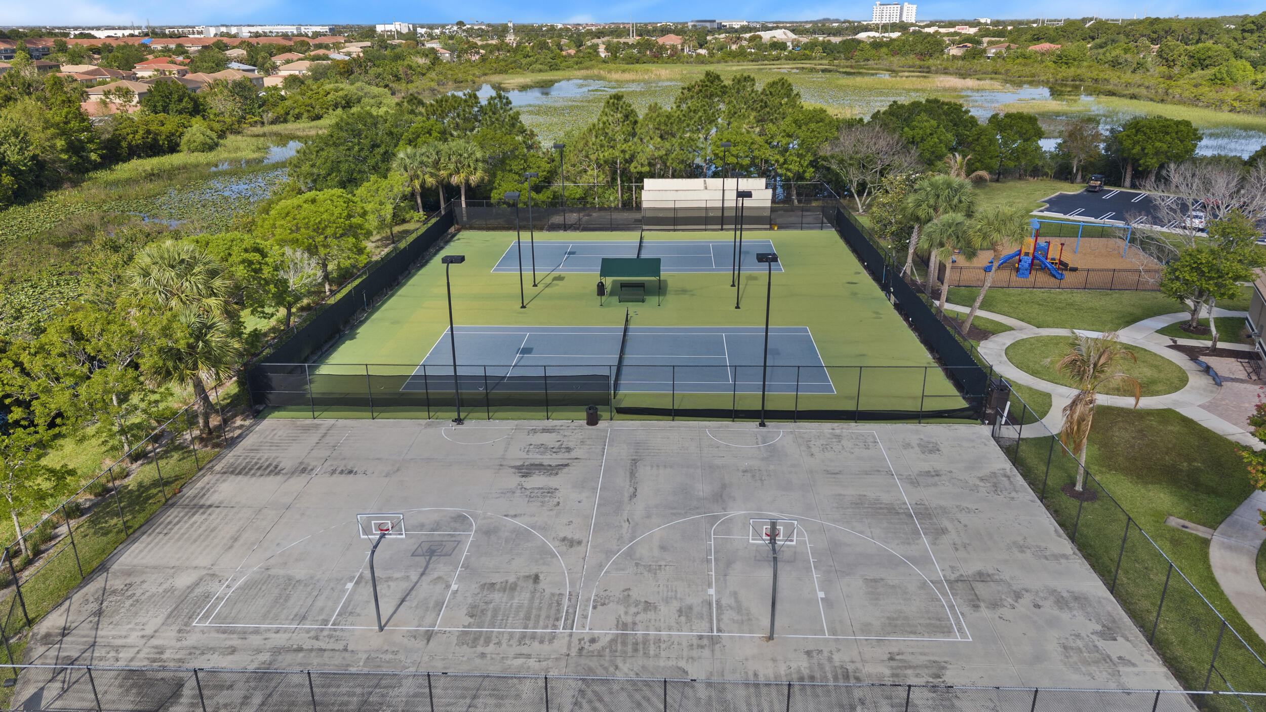 FIRST REPLAT OF PORTOFINO ISLES - Residential