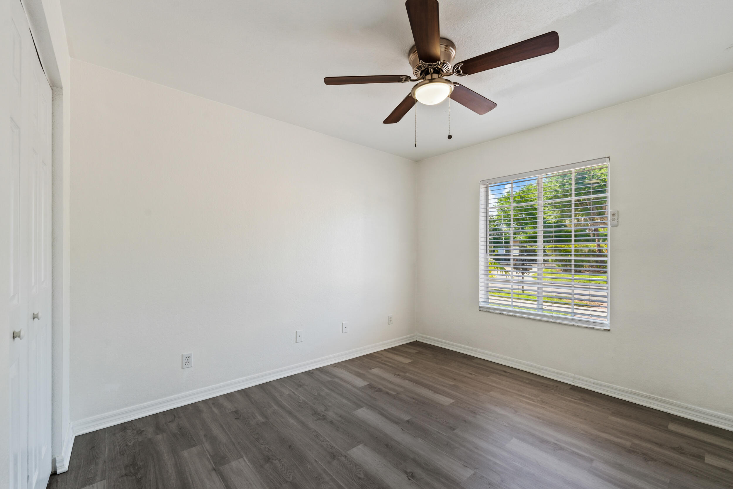 FIRST REPLAT OF PORTOFINO ISLES - Residential