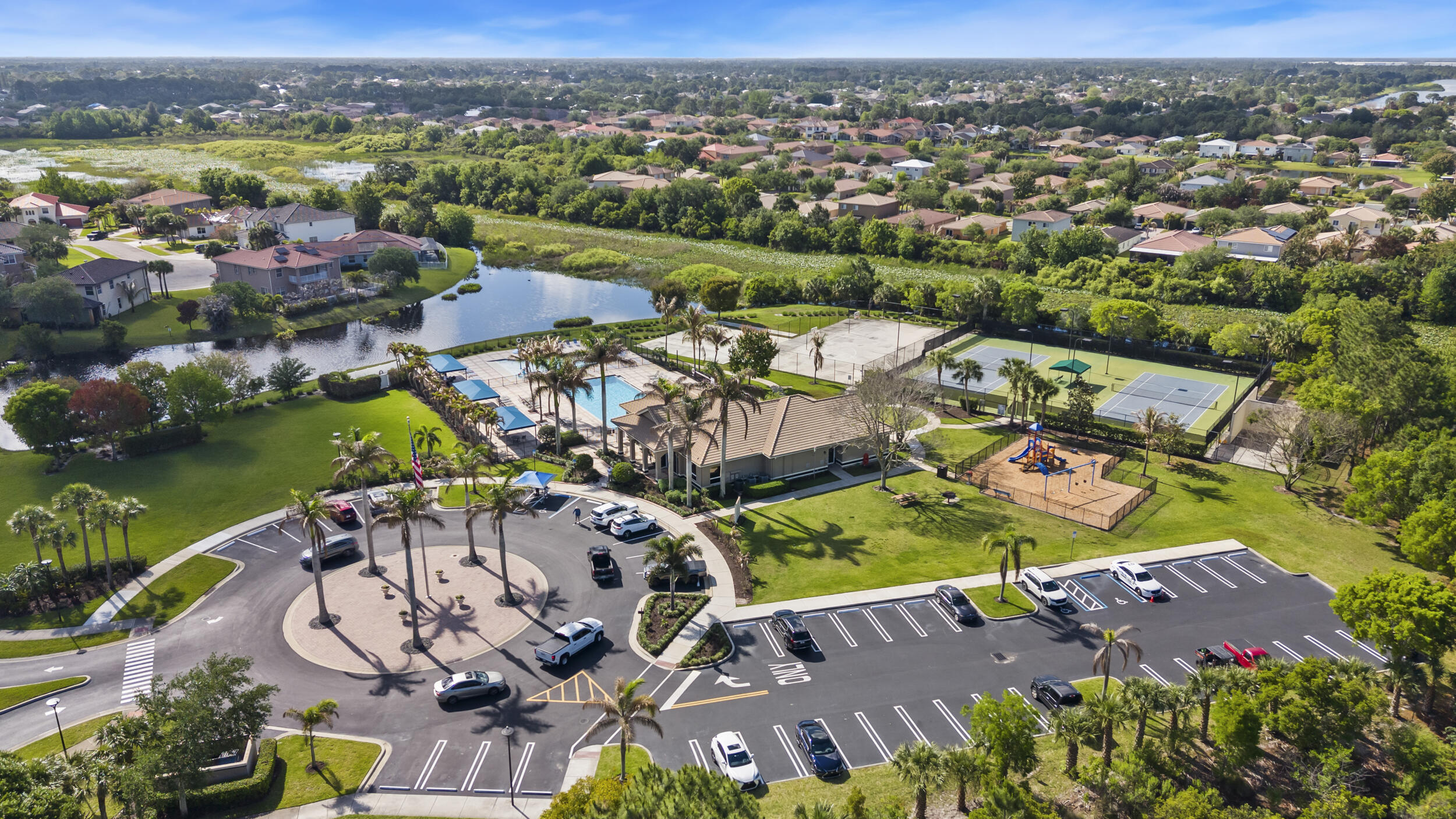 FIRST REPLAT OF PORTOFINO ISLES - Residential