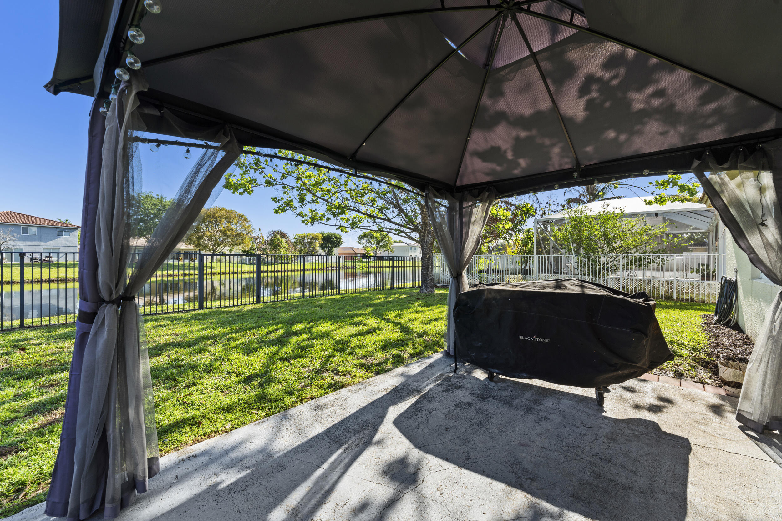 FIRST REPLAT OF PORTOFINO ISLES - Residential