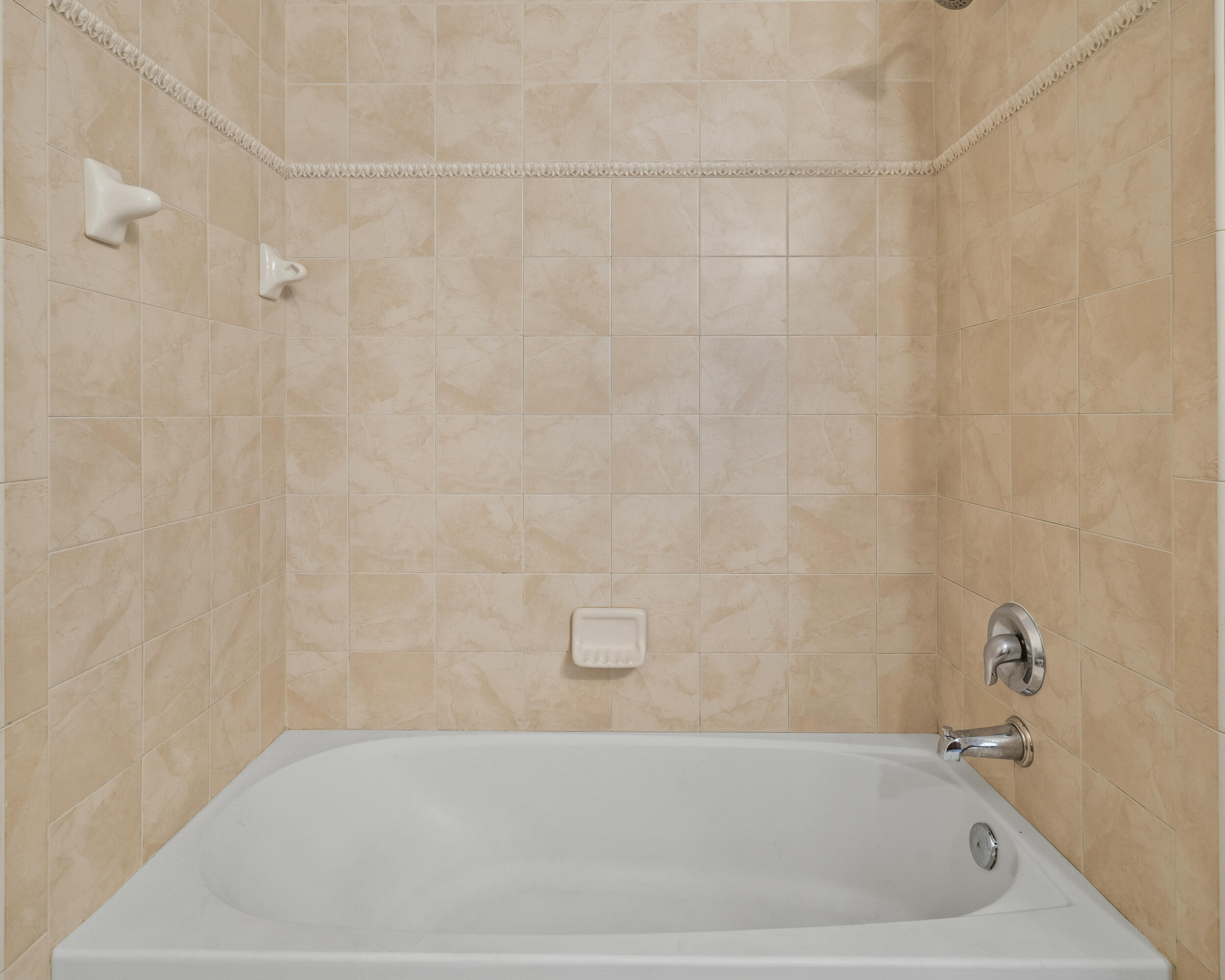 FIRST REPLAT OF PORTOFINO ISLES - Residential