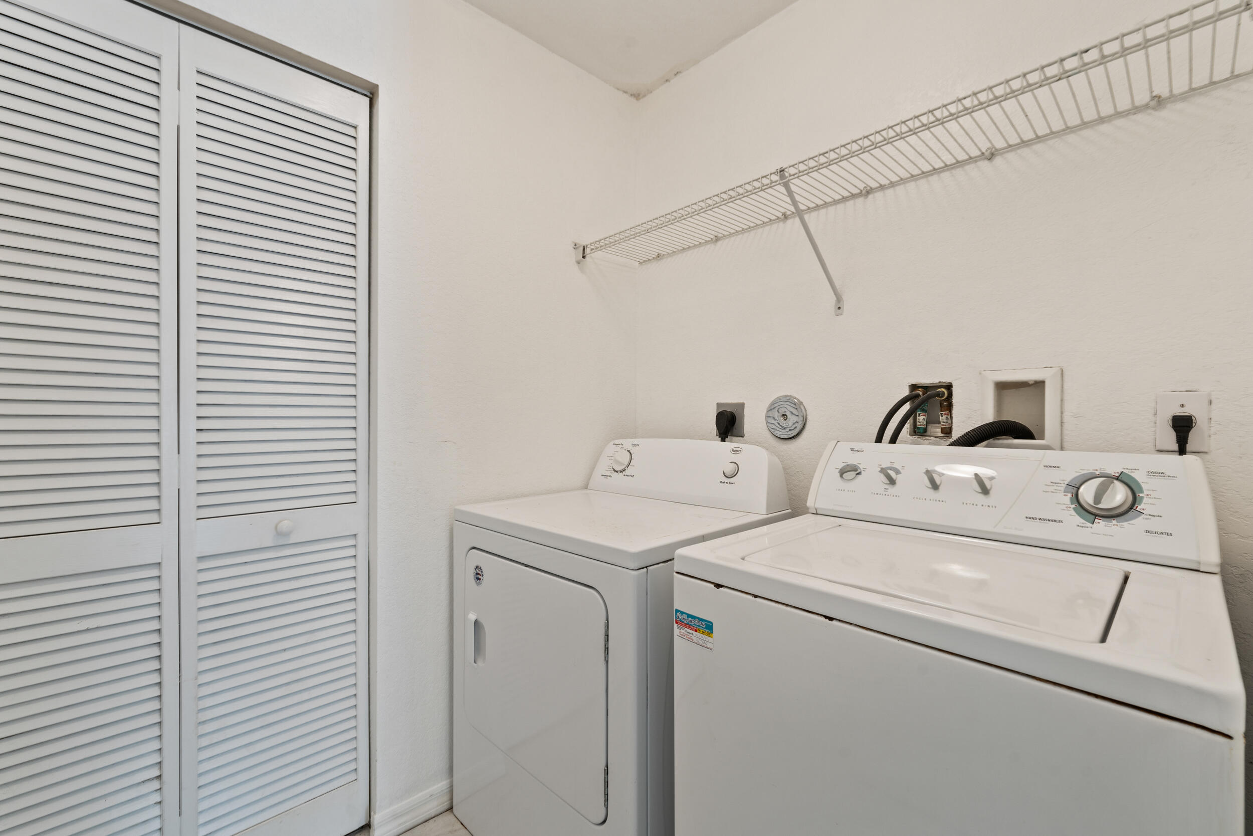 FIRST REPLAT OF PORTOFINO ISLES - Residential