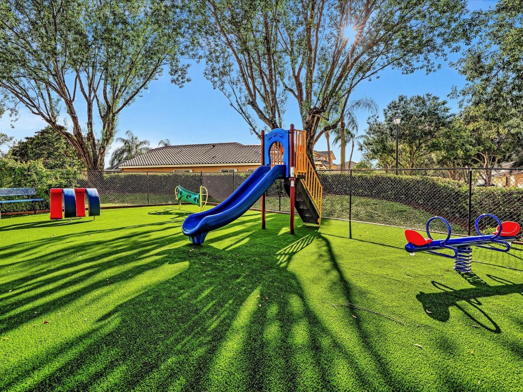 Regency Lakes At Coconut - Residential