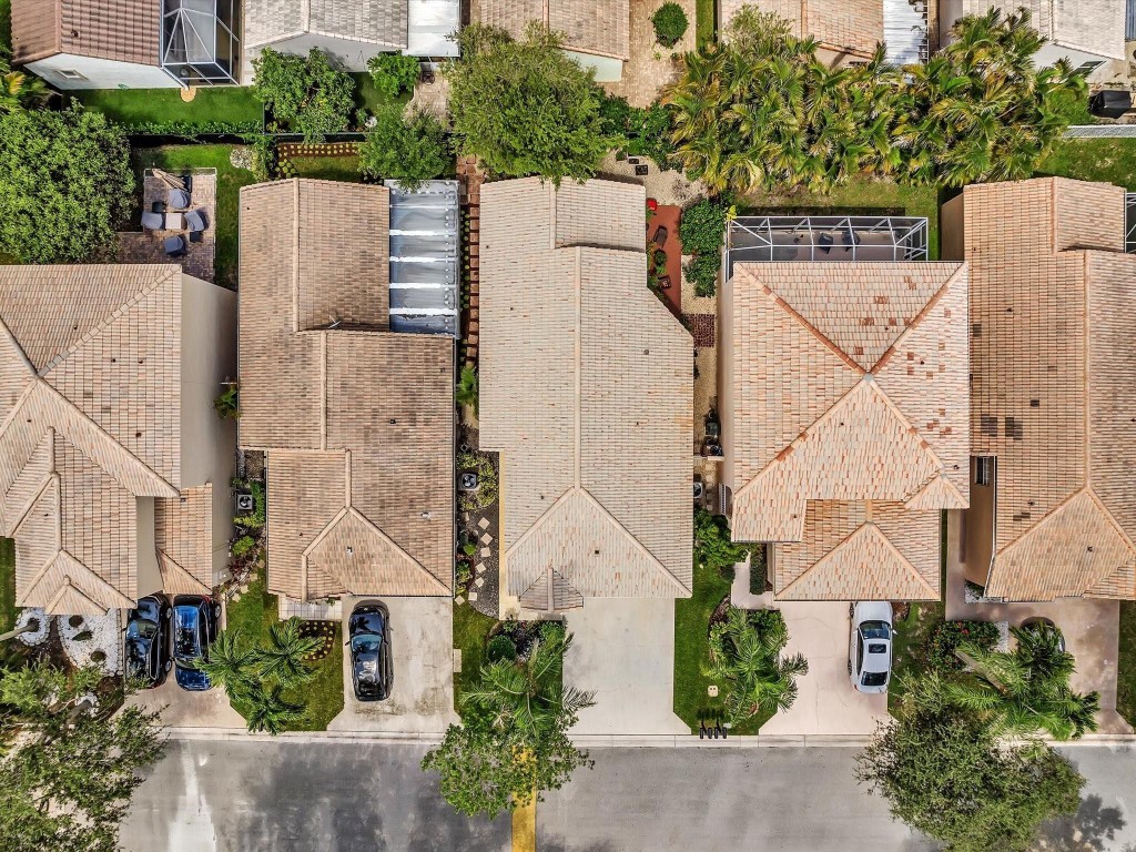 Regency Lakes At Coconut - Residential