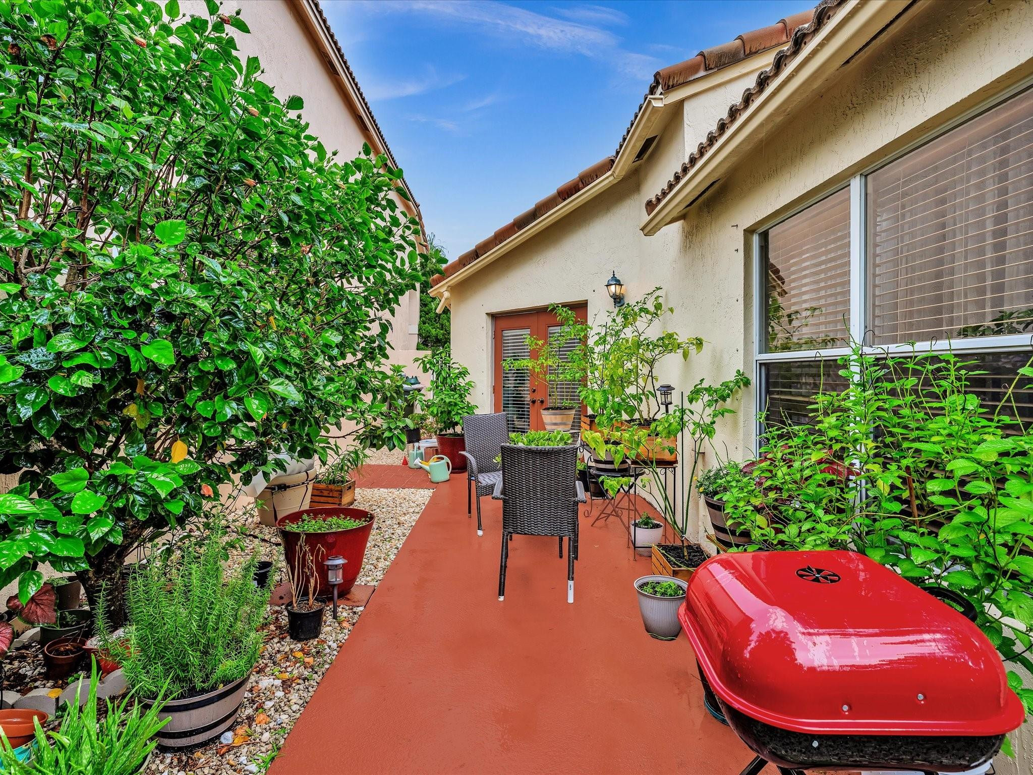 Regency Lakes At Coconut - Residential