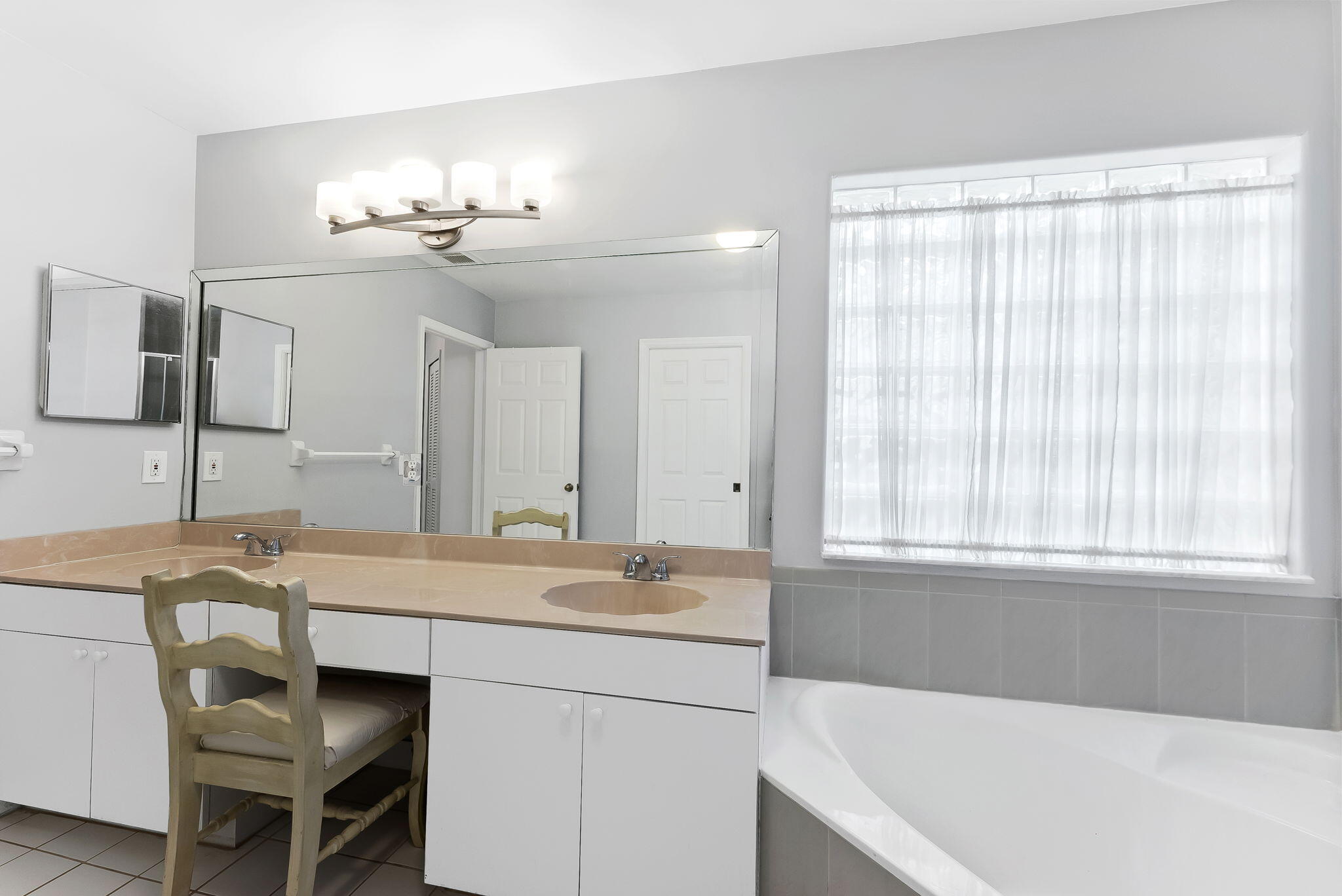 FOREST LAKES ESTATES SEC 2 - Residential