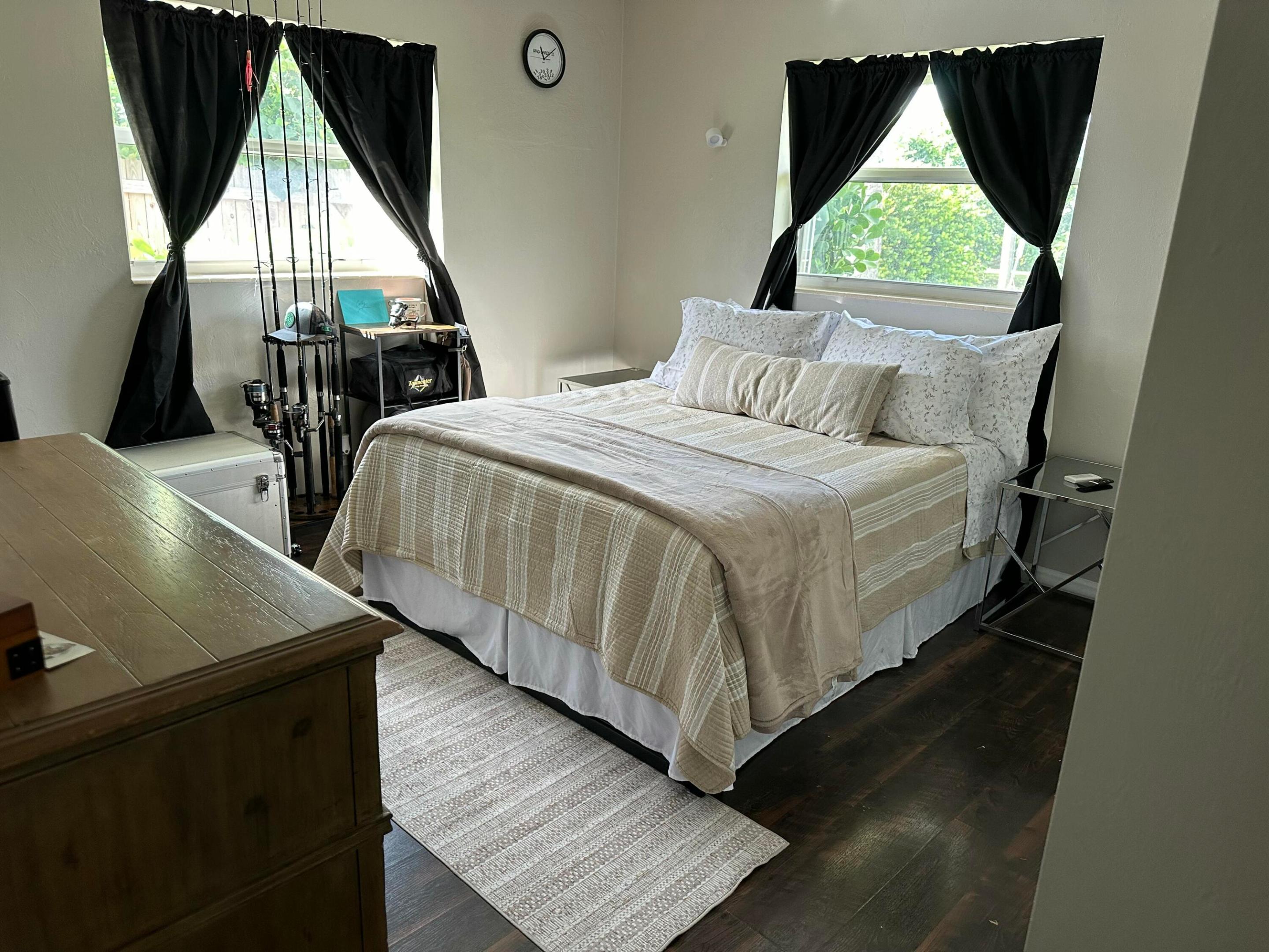 PARADISE PALMS UNIT 4 - Residential