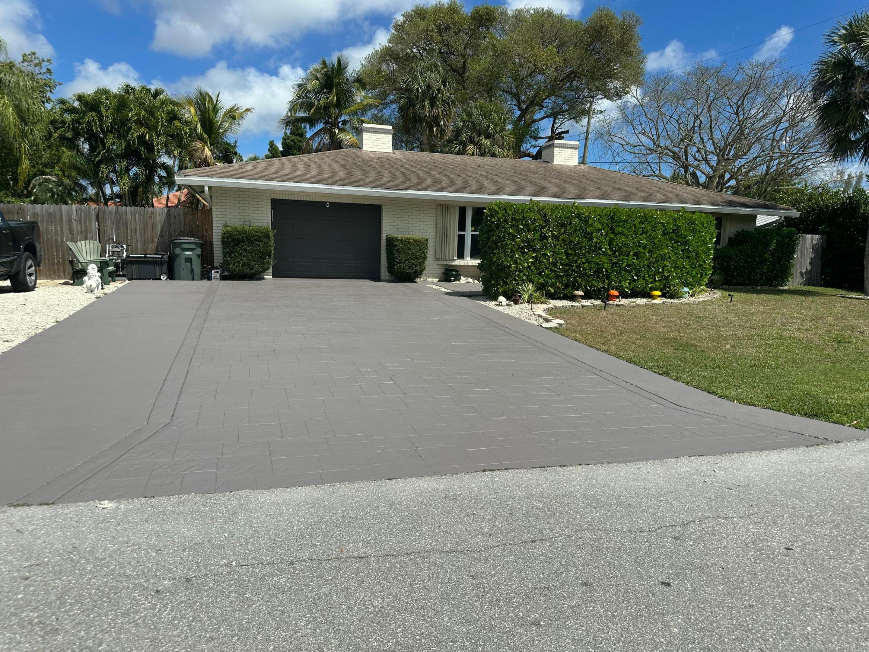 PARADISE PALMS UNIT 4 - Residential