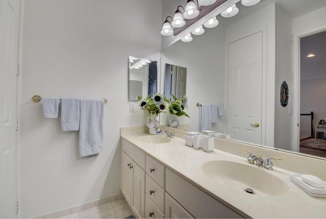 ISLES AT WELLINGTON 4 - Residential