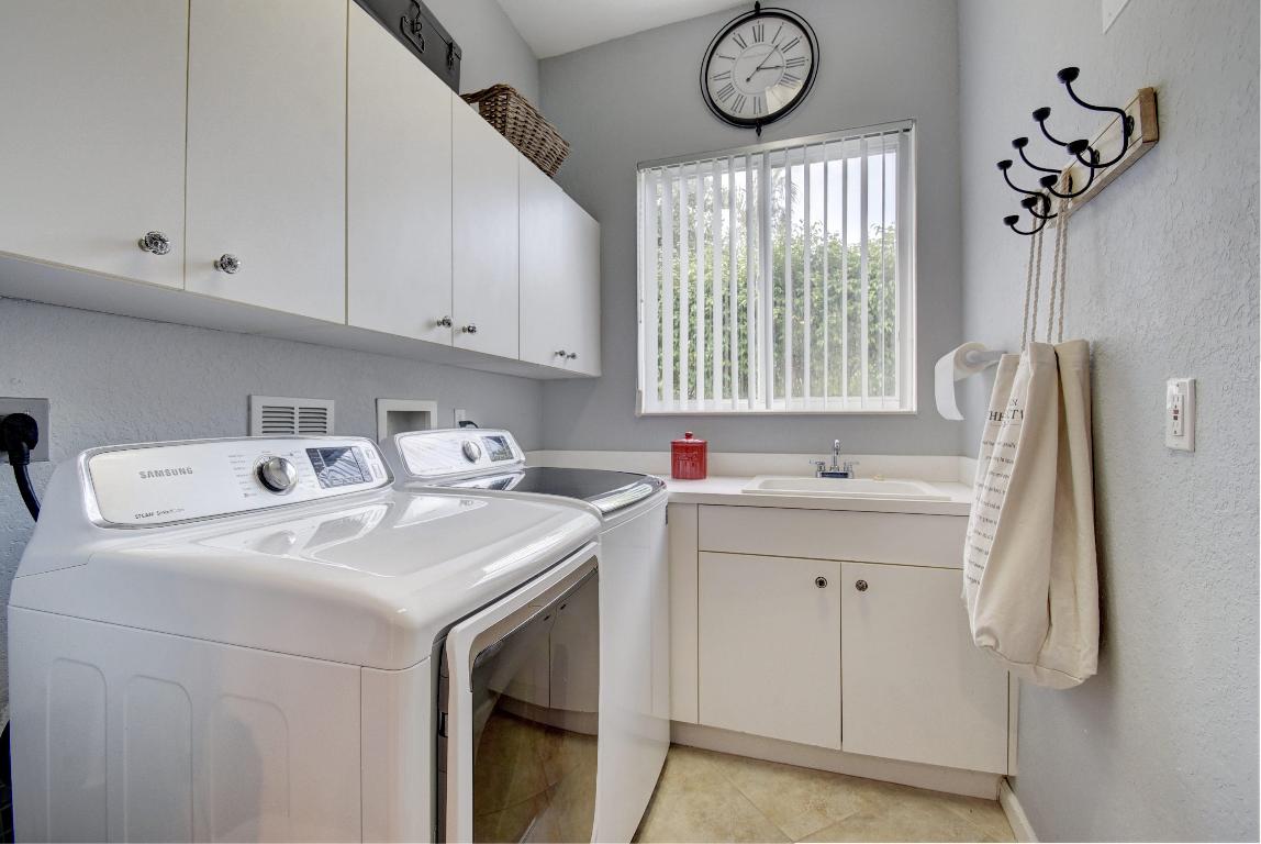 ISLES AT WELLINGTON 4 - Residential