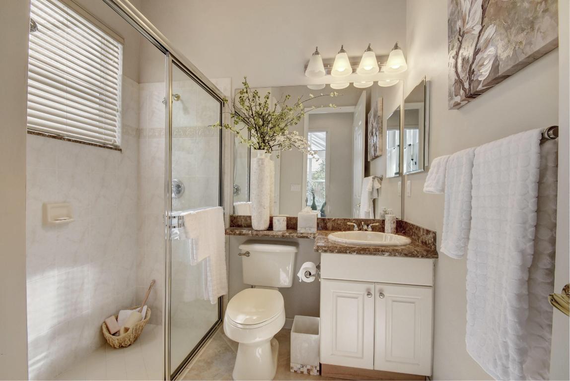 ISLES AT WELLINGTON 4 - Residential