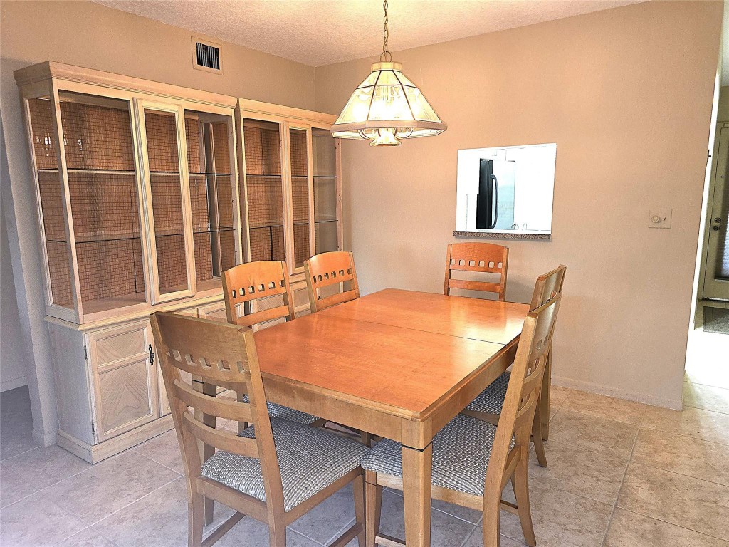 LUCAYA - Residential