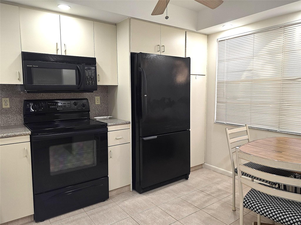 LUCAYA - Residential