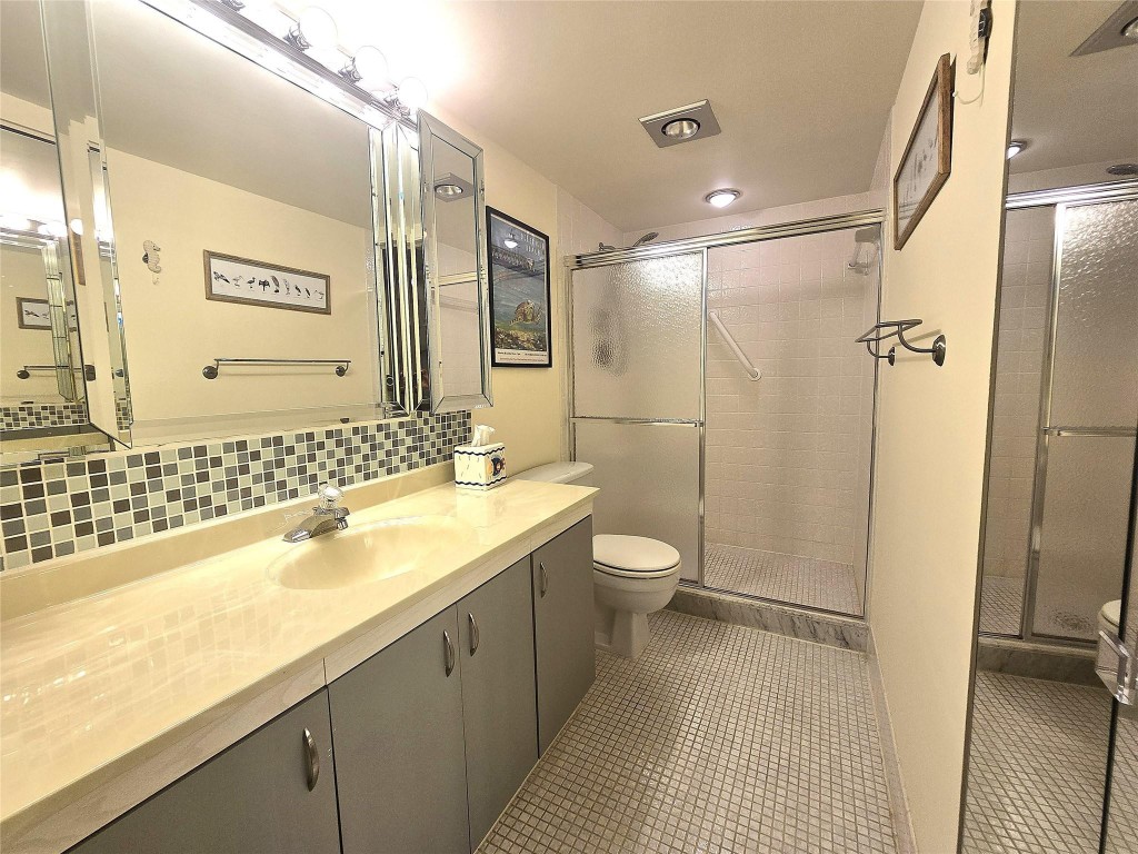 LUCAYA - Residential