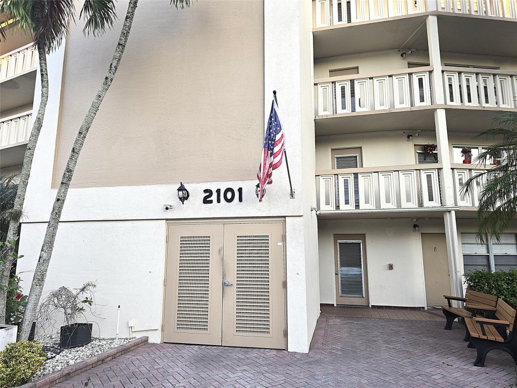 LUCAYA - Residential