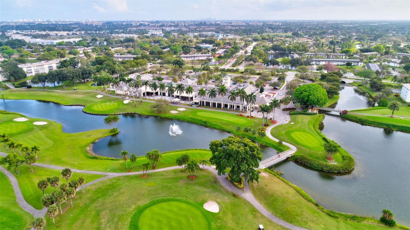 LUCAYA - Residential