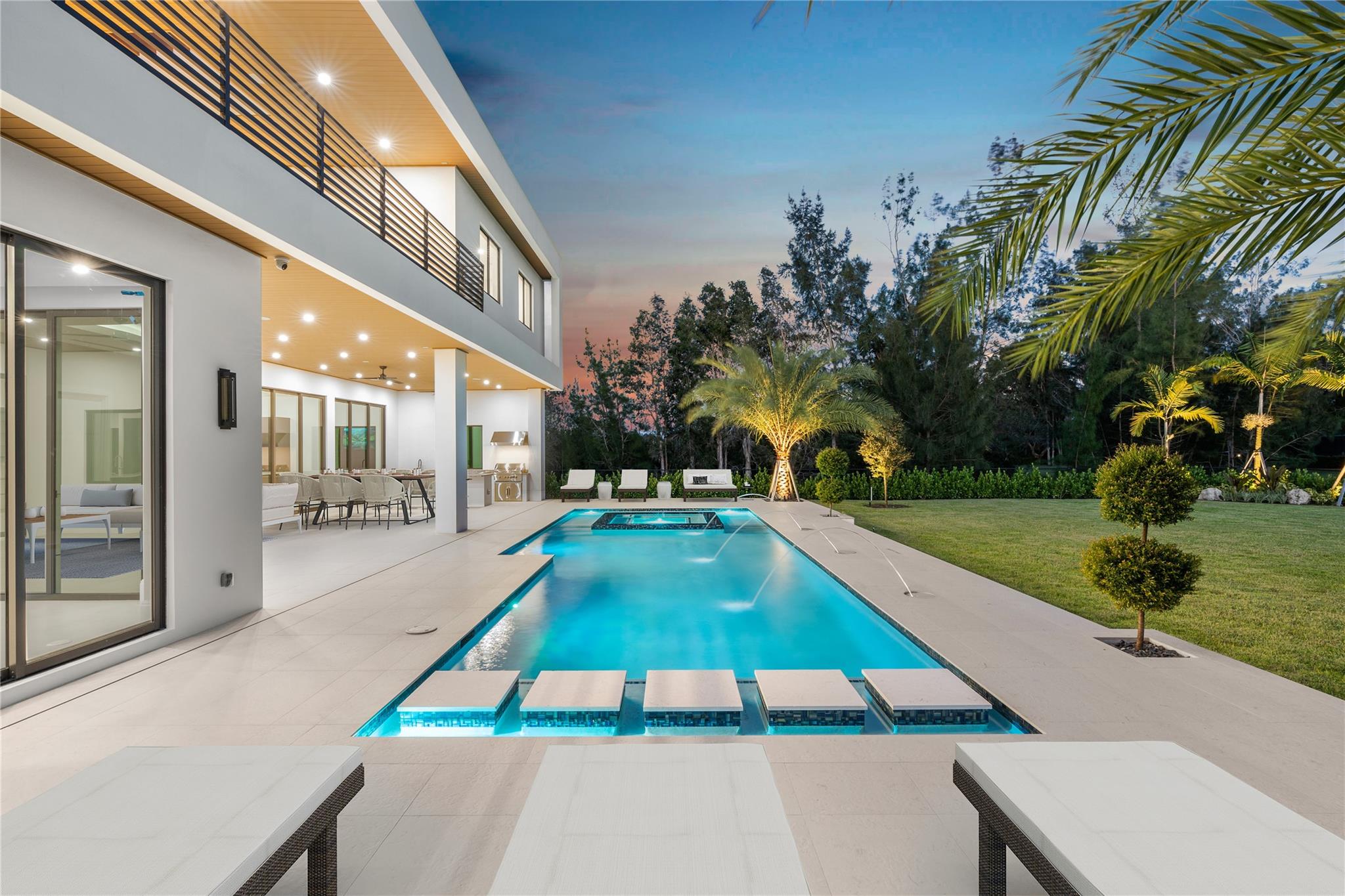 PARAGON ESTATES - Residential