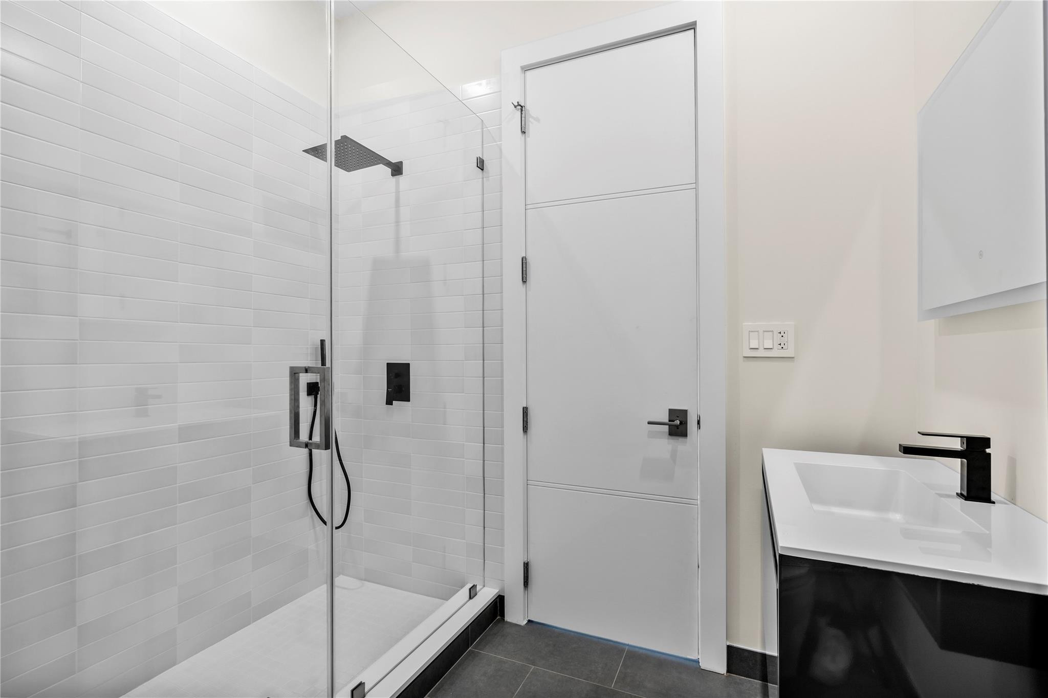 PARAGON ESTATES - Residential