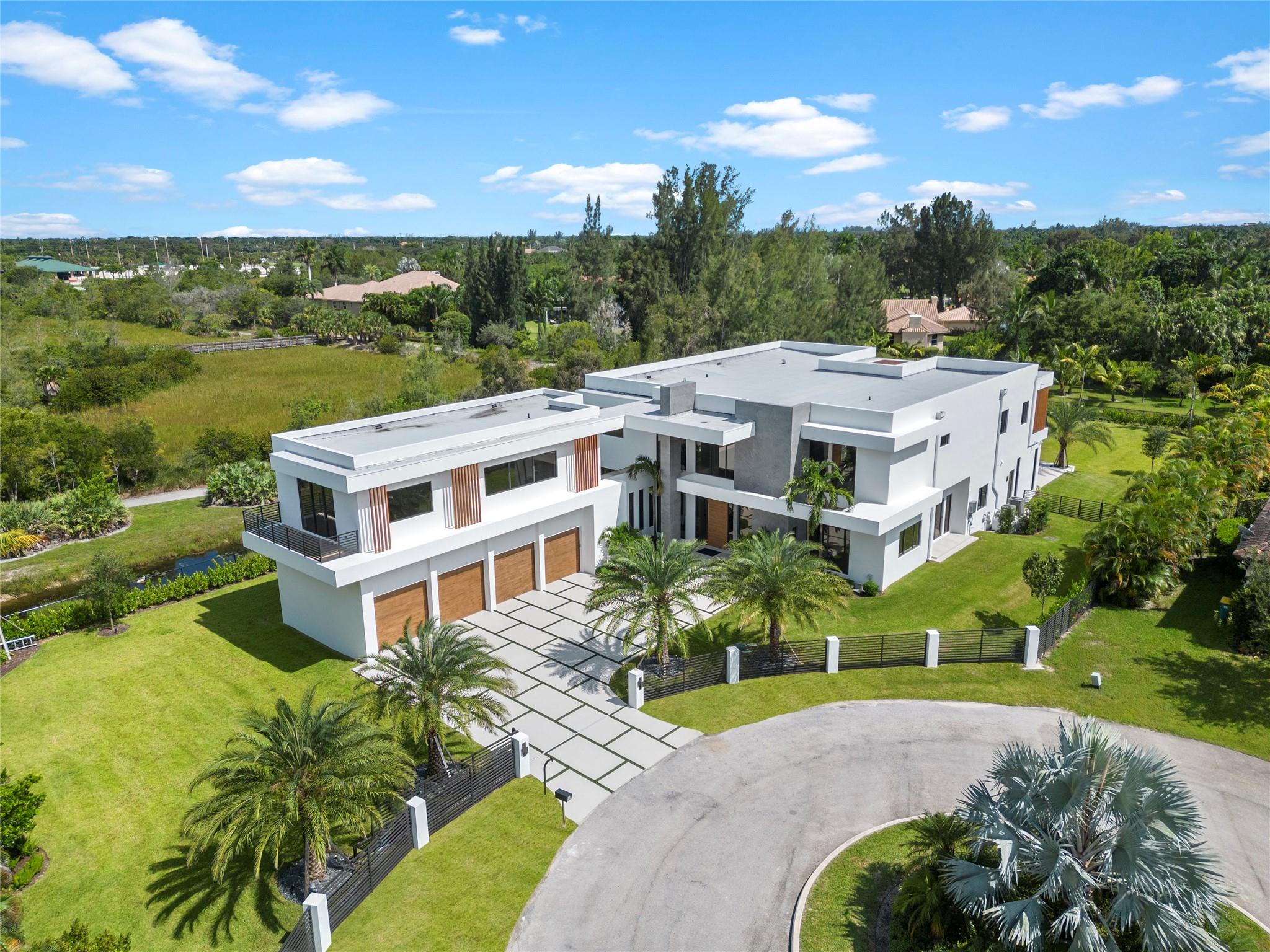 PARAGON ESTATES - Residential