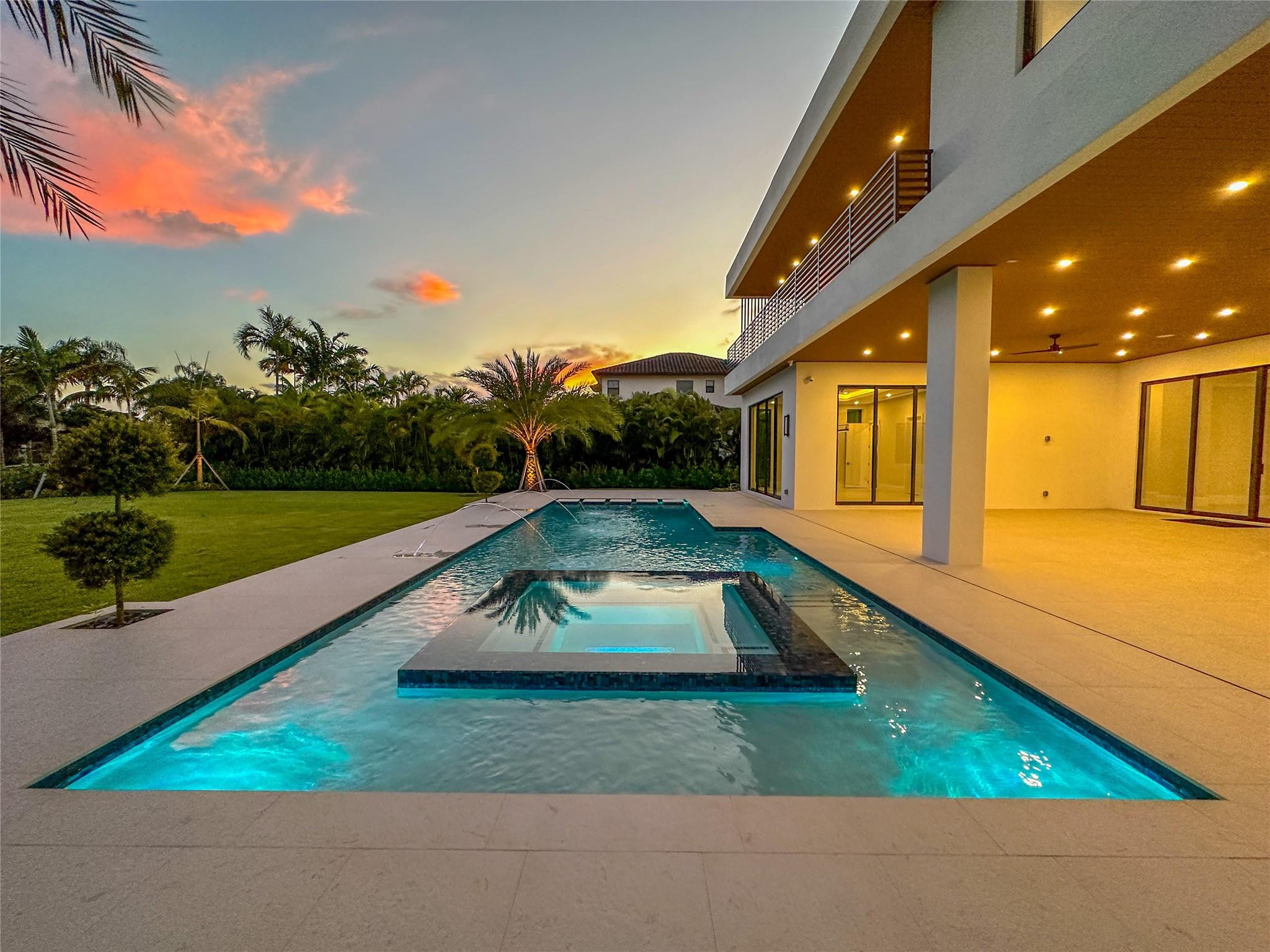 PARAGON ESTATES - Residential