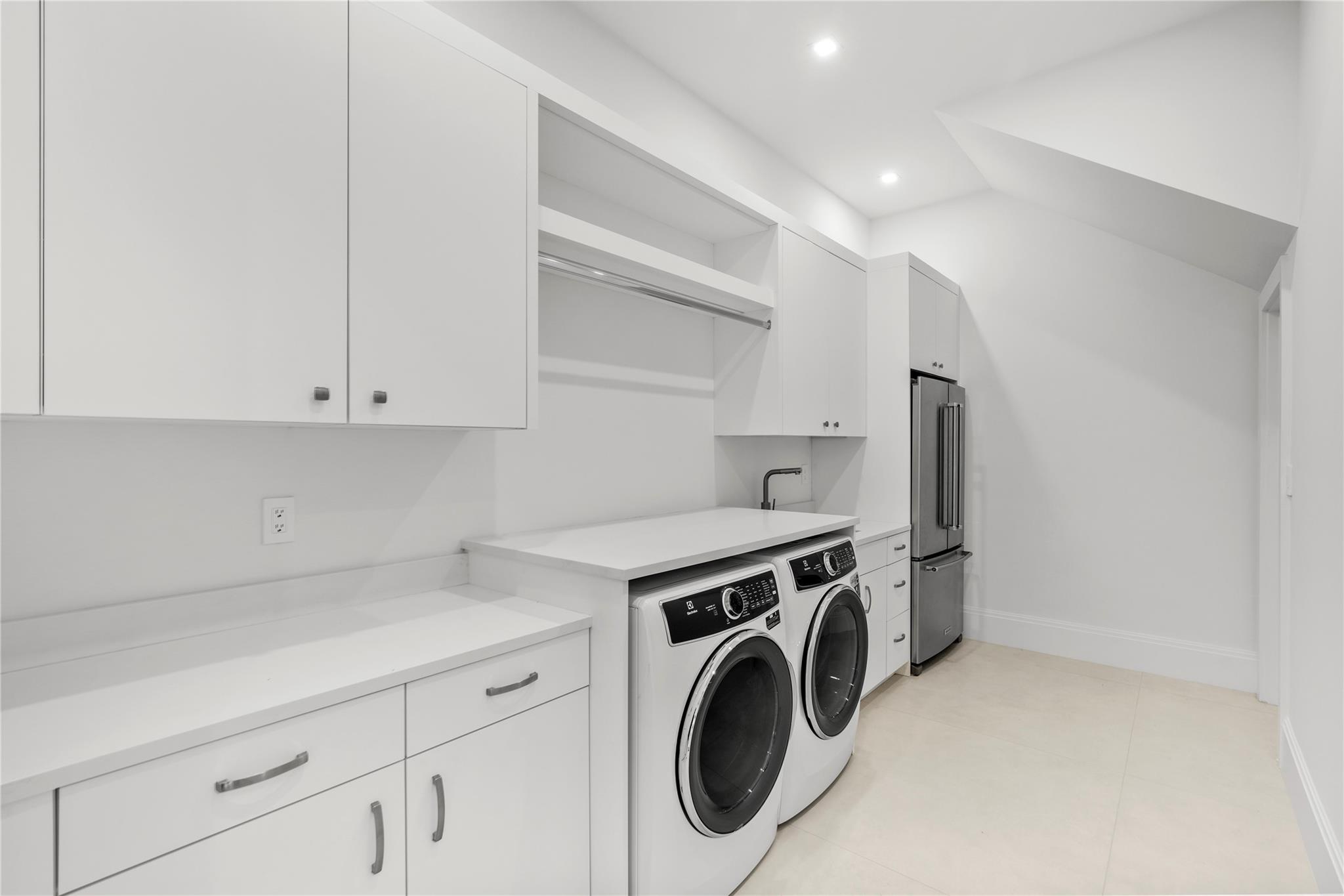 PARAGON ESTATES - Residential