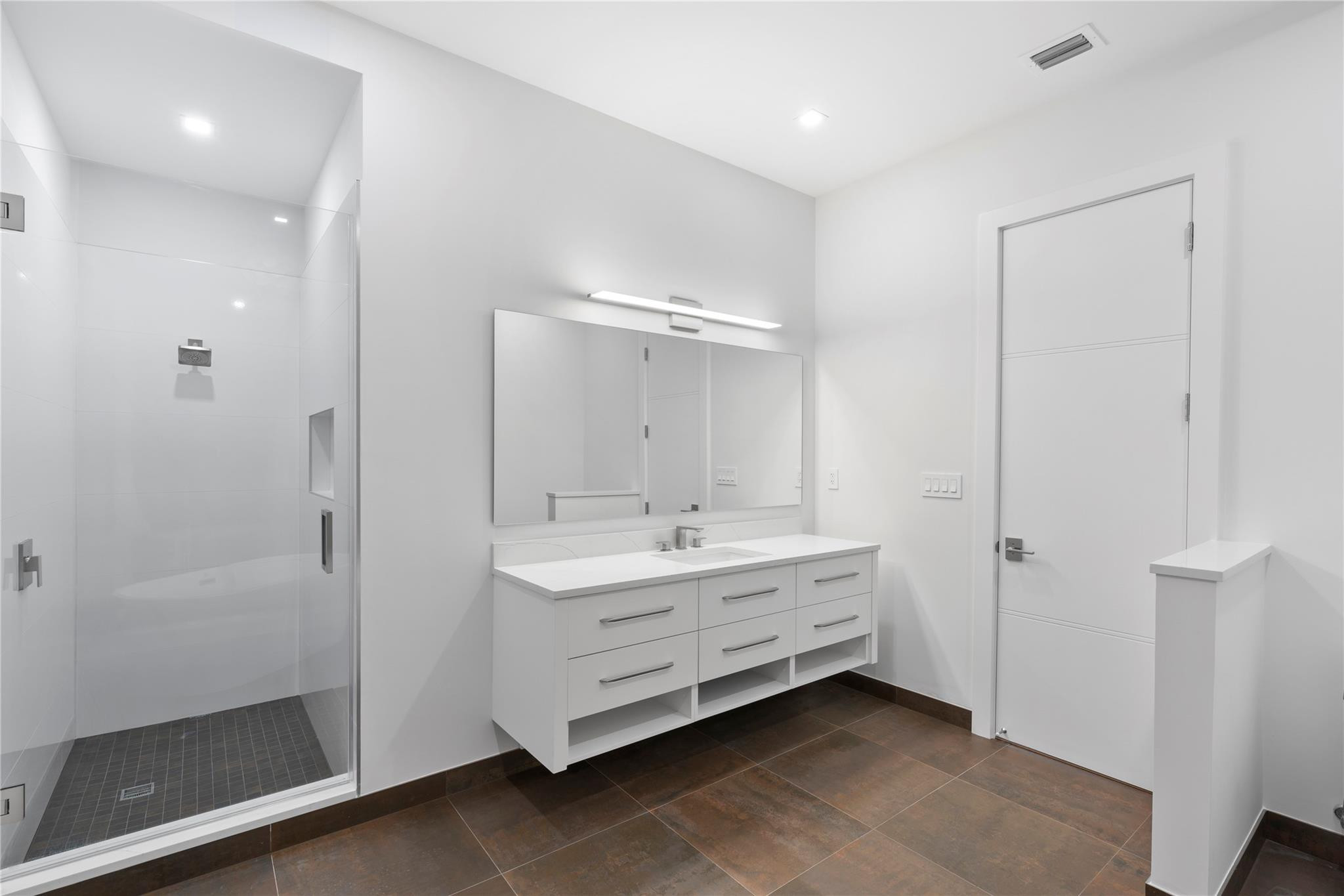 PARAGON ESTATES - Residential