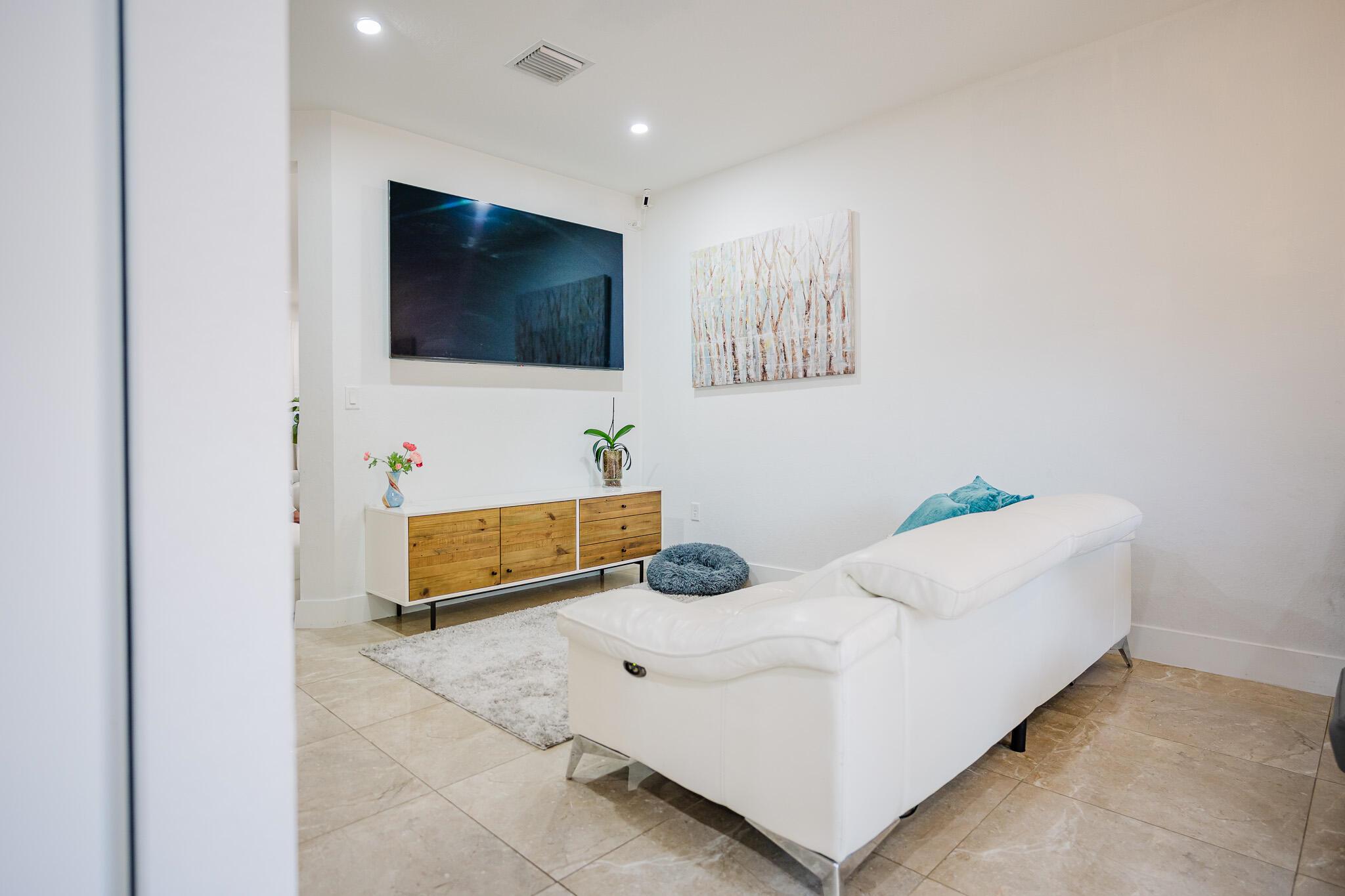 CELEBRATION POINTE - Residential